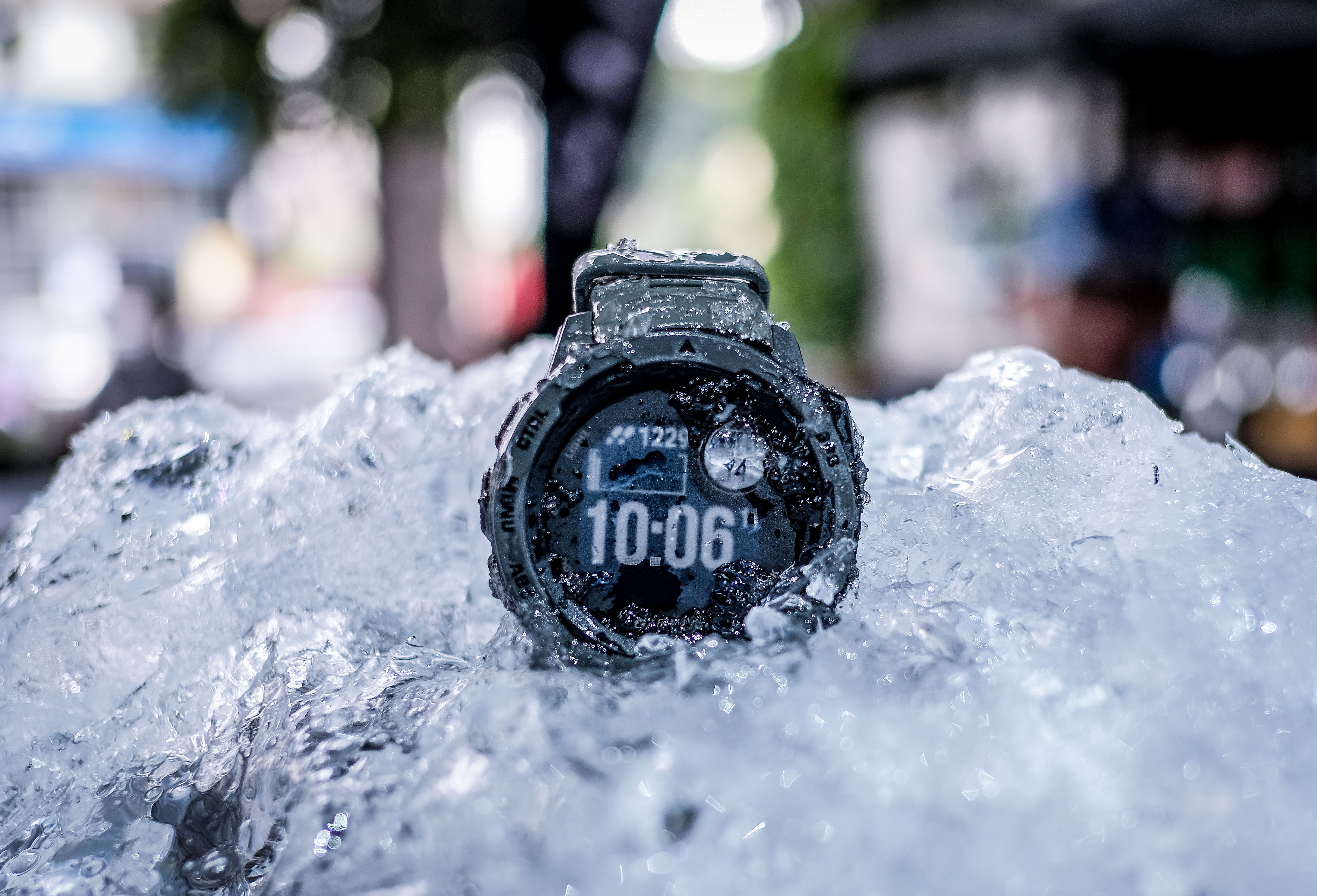 danh gia garmin instinct anh 8