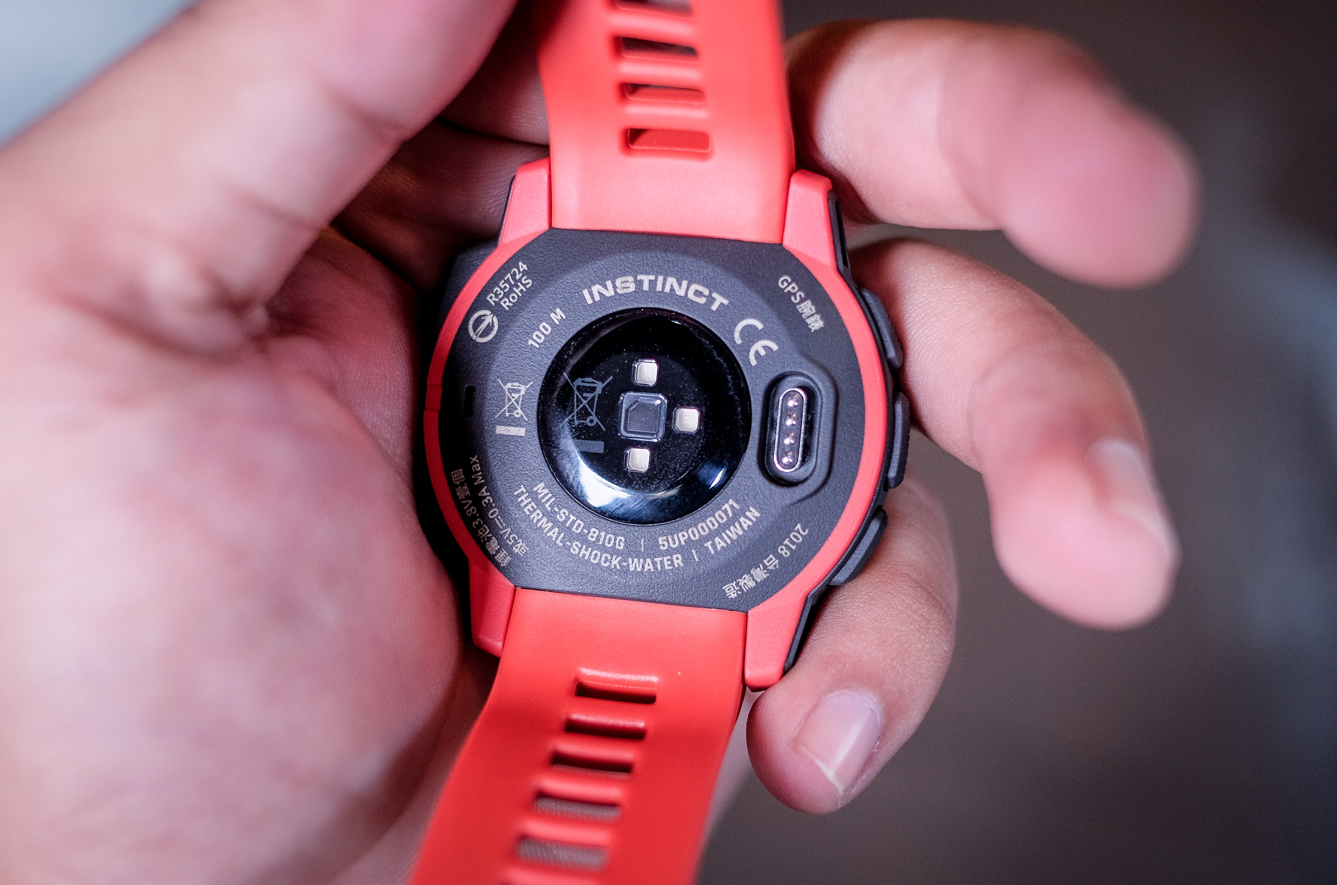 danh gia garmin instinct anh 10