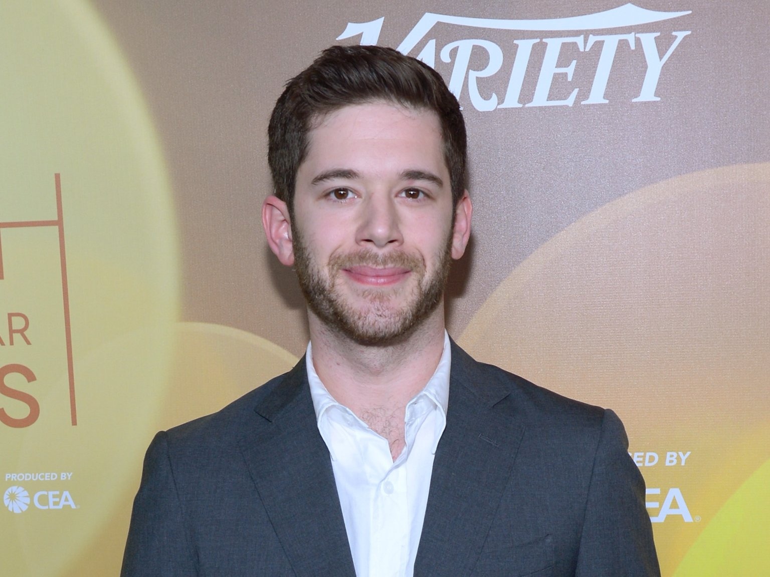 Dong sang lap Vine va HQ Trivia qua doi o tuoi 34 hinh anh