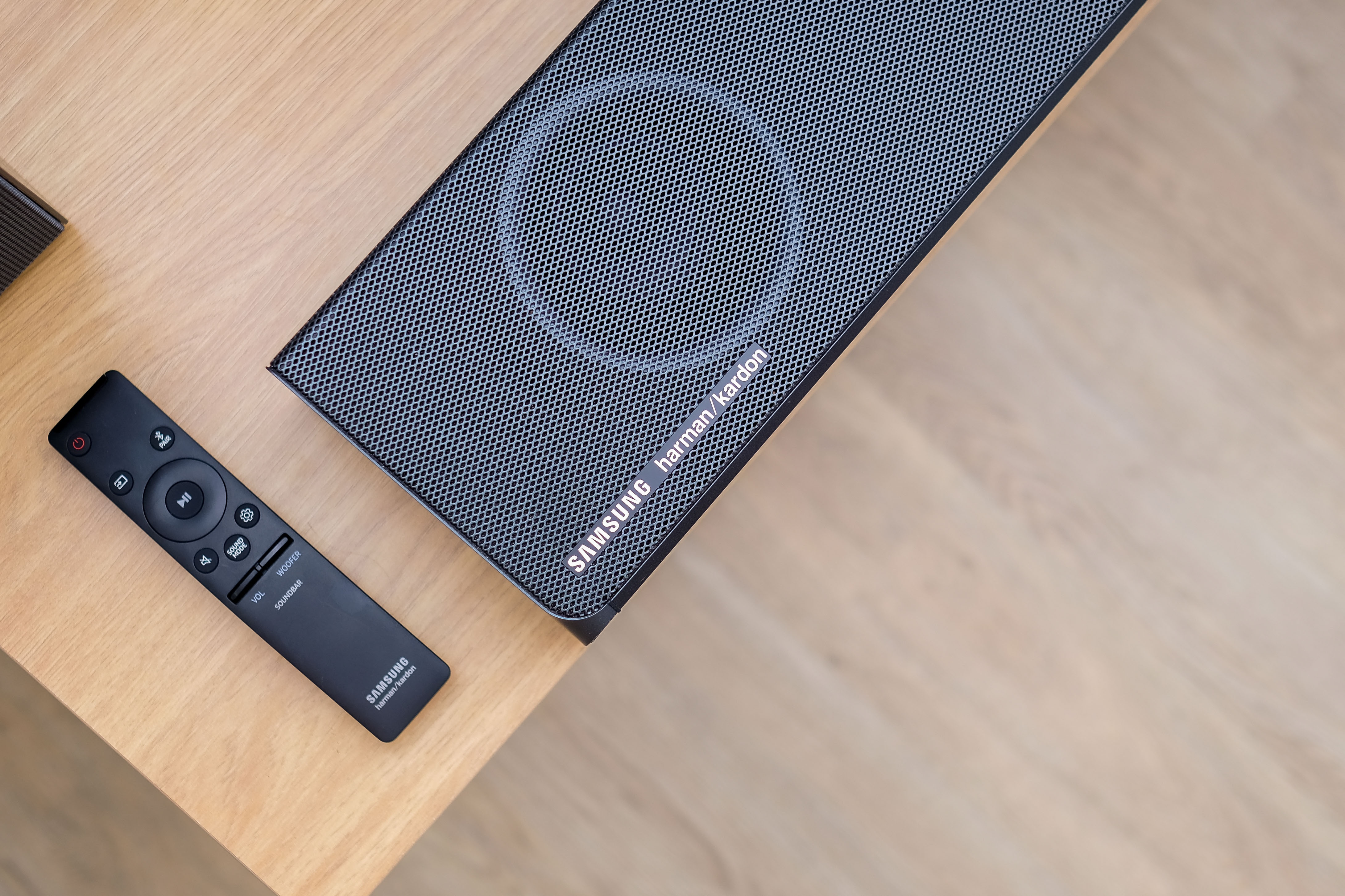 Danh gia Samsung Soundbar N950 - hop cho phim anh tai gia hinh anh