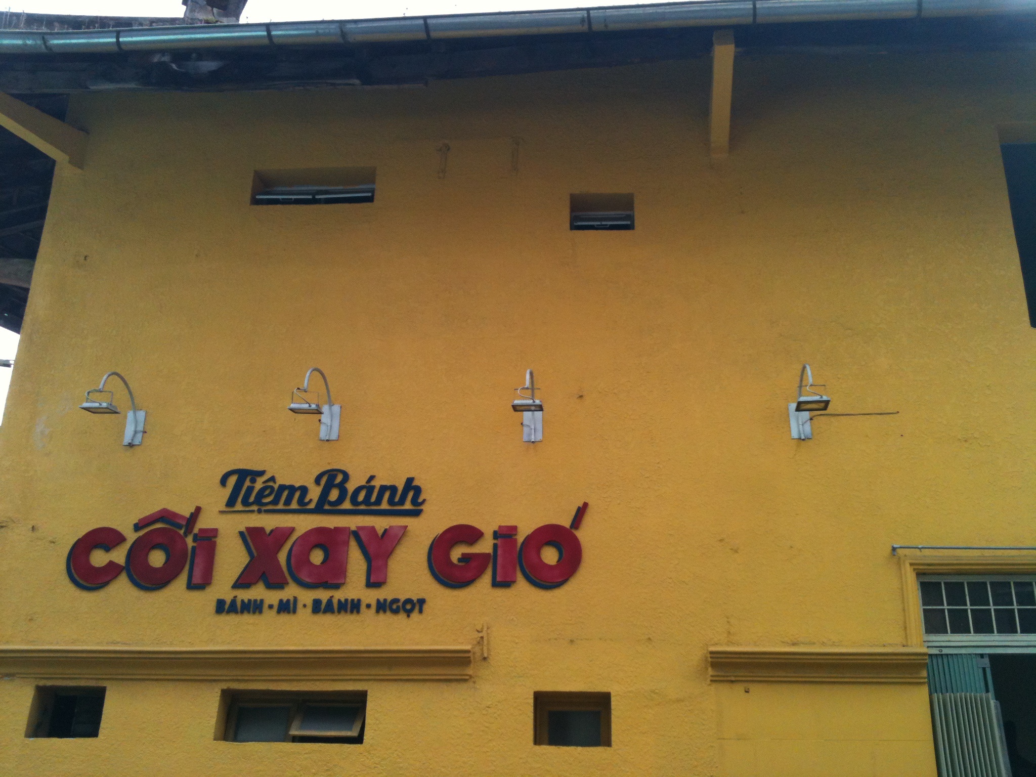 dung iphone 3gs nam 2019 anh 10