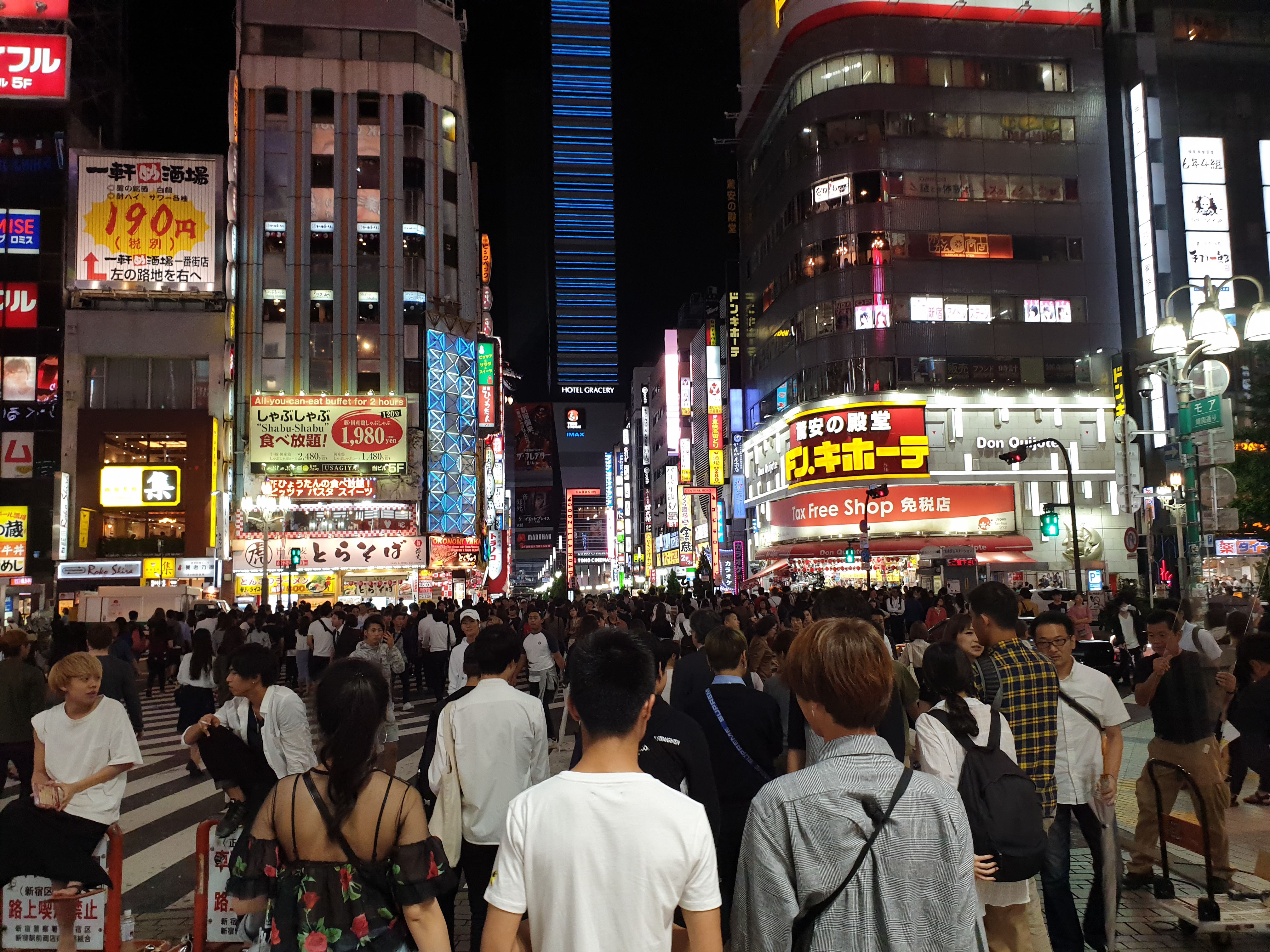 quay roi tinh duc bang Airdrop anh 2