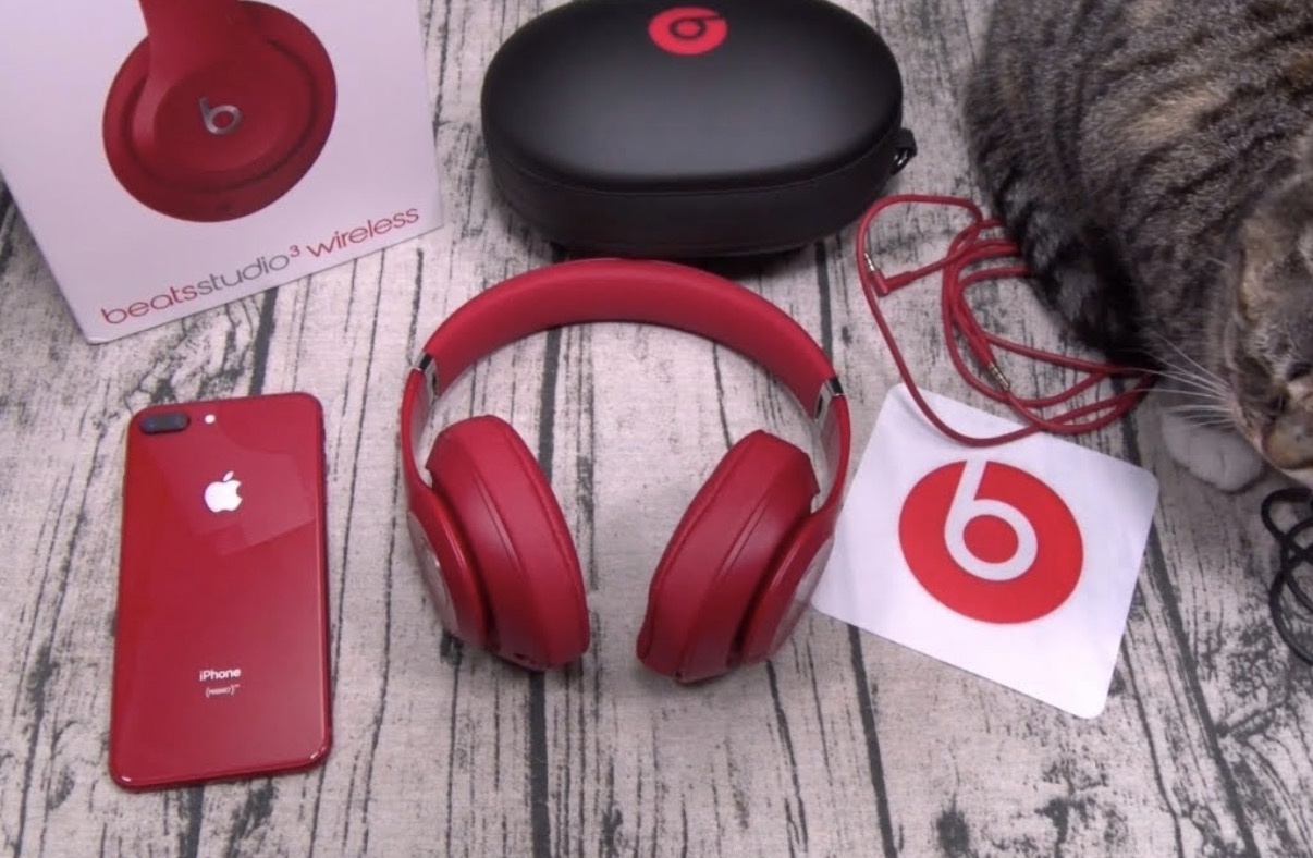 Lua tang tai nghe Beats tren Facebook kiem 100 trieu/ngay o VN hinh anh