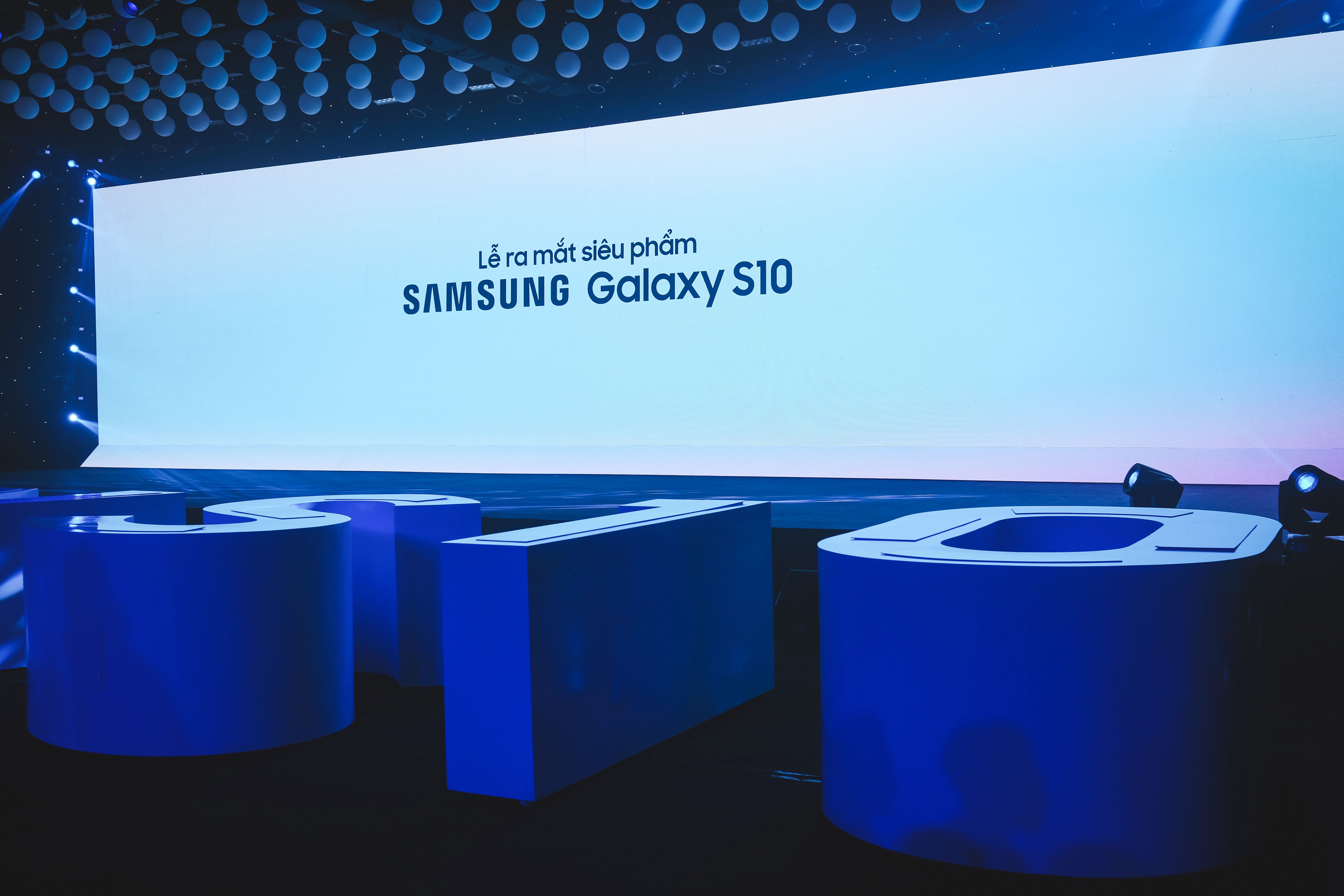 Galaxy S10 ảnh 3 Galaxy S10 anh 3