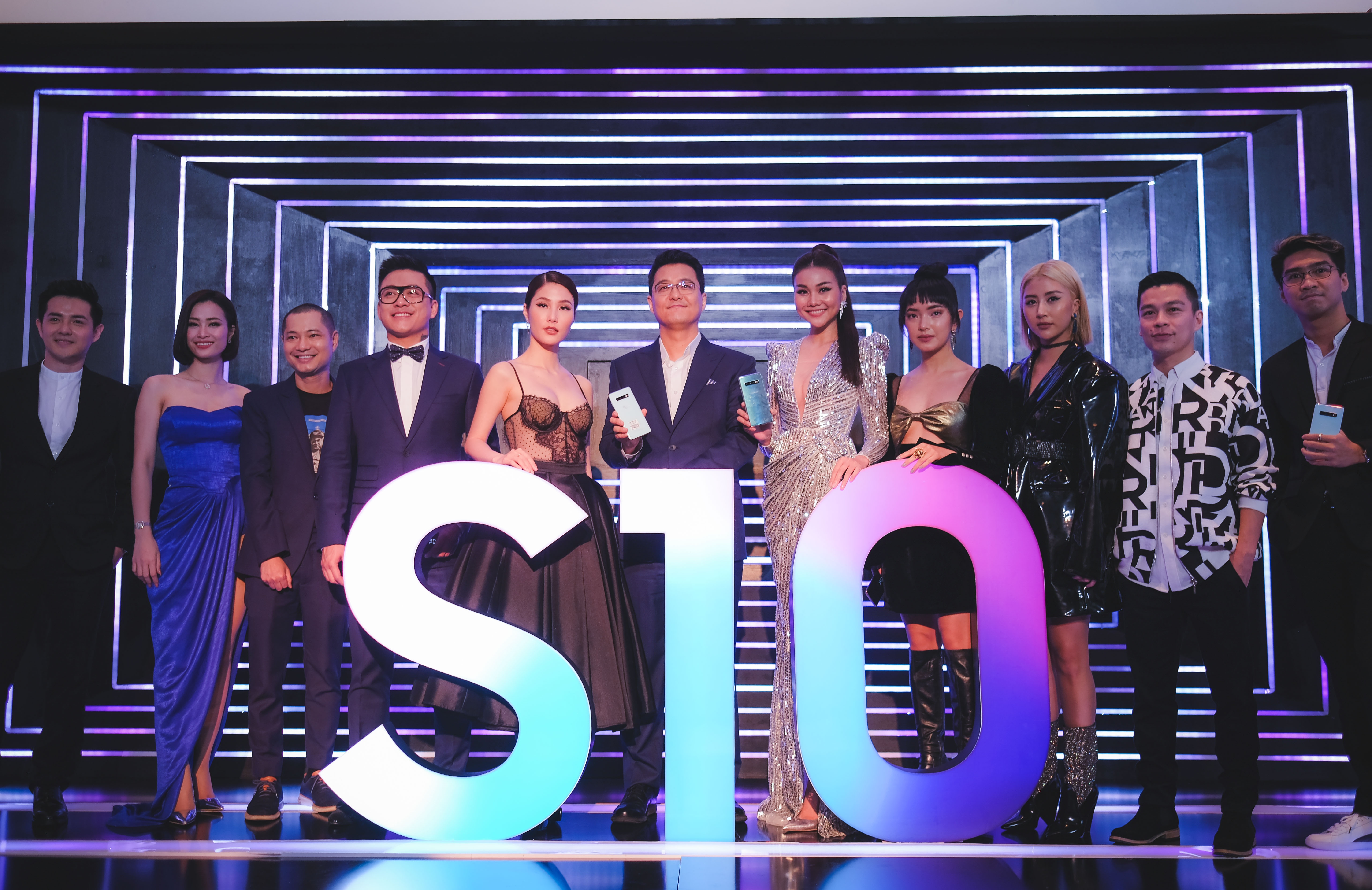 Galaxy S10 ảnh 2 Galaxy S10 anh 2