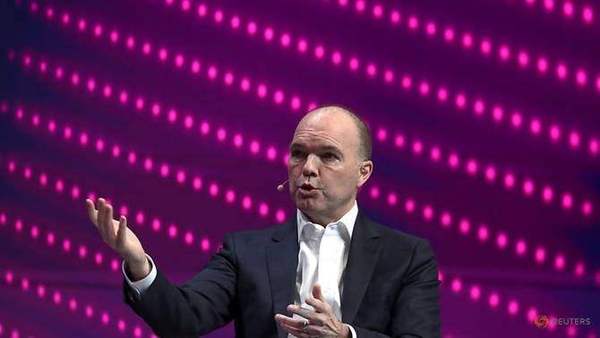 Giam doc Vodafone: 'My can co bang chung cu the viec Huawei gian diep' hinh anh