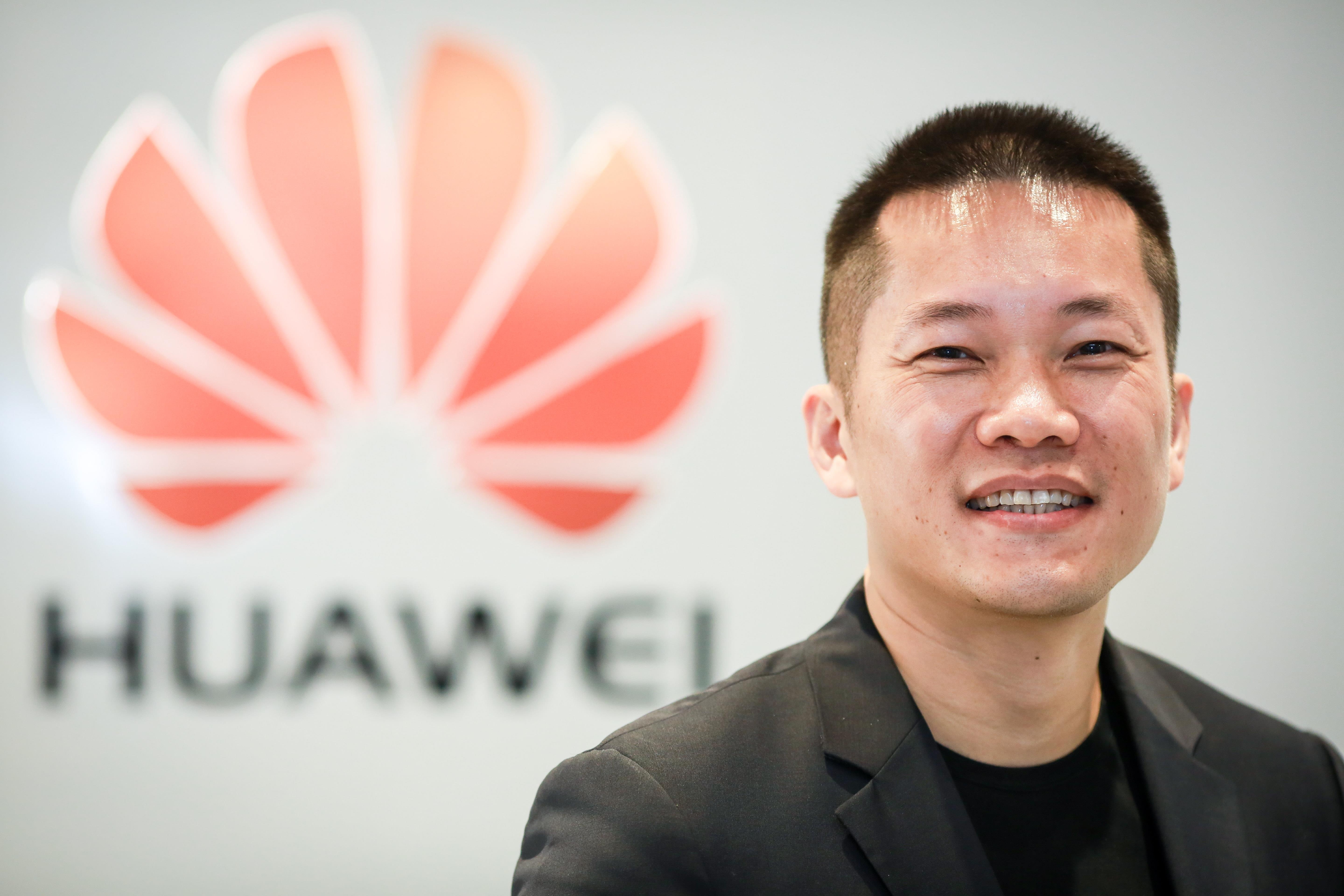 huawei, alex lin ảnh 1 huawei, alex lin anh 1
