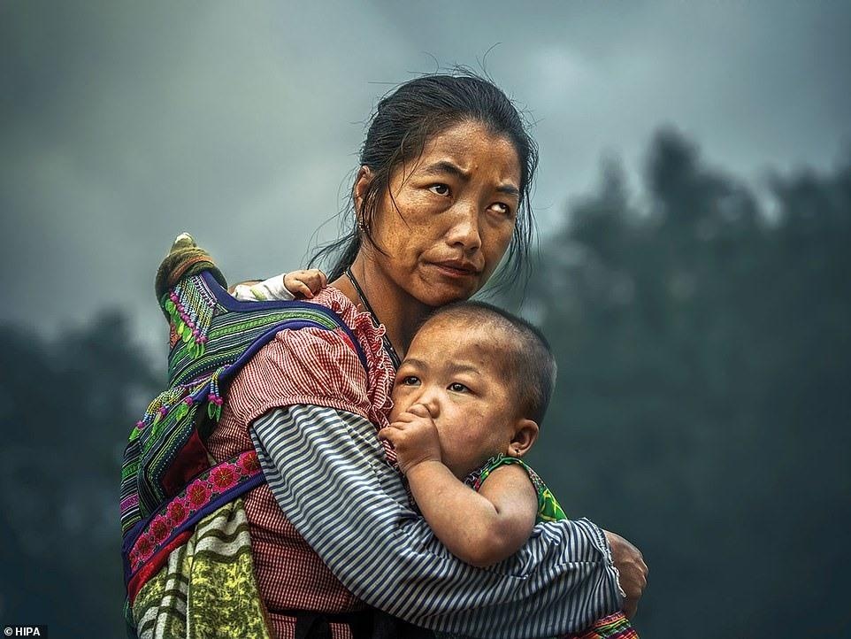 Tac gia buc anh 120.000 USD gay tranh cai: 'Toi khong dan dung' hinh anh