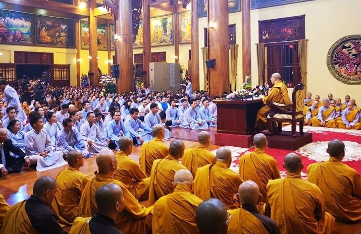 Chua Ba Vang mua quang cao Facebook noi dung oan gia trai chu hinh anh