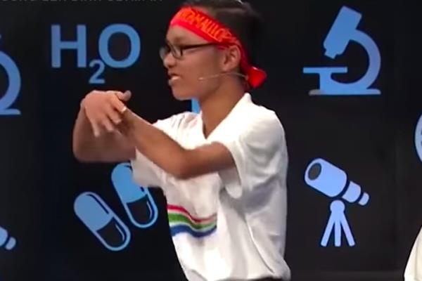 Thi sinh Olympia 'mua quat' bat chuoc Kha Banh hinh anh