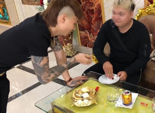 khá bảnh bị bắt ảnh 2 kha banh bi bat anh 2