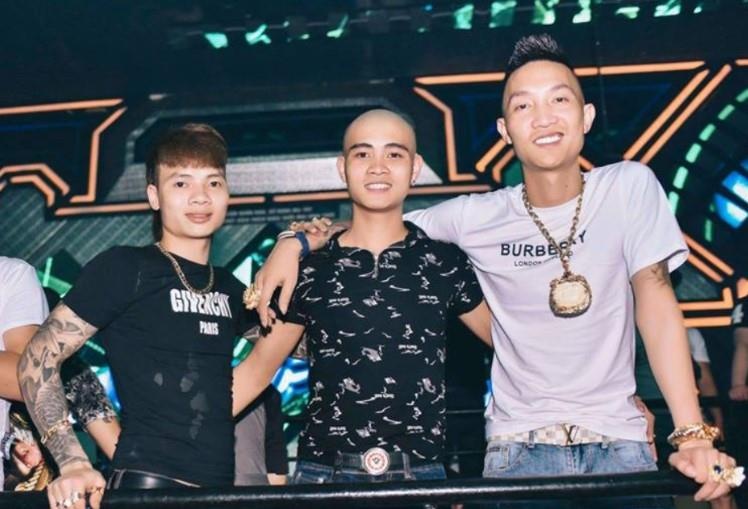 Trang Facebook nua trieu fan cua Kha Banh bi khoa hinh anh