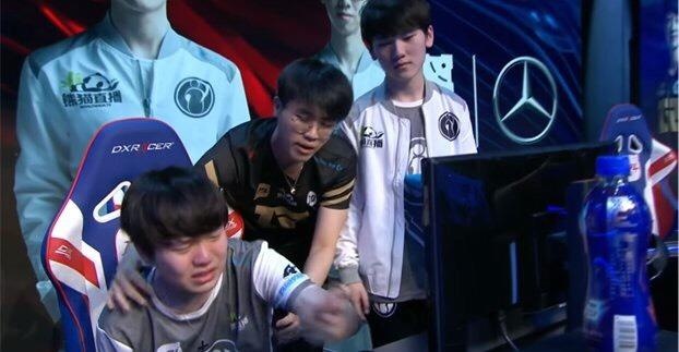 JackeyLove ke huy diet SKT anh 4