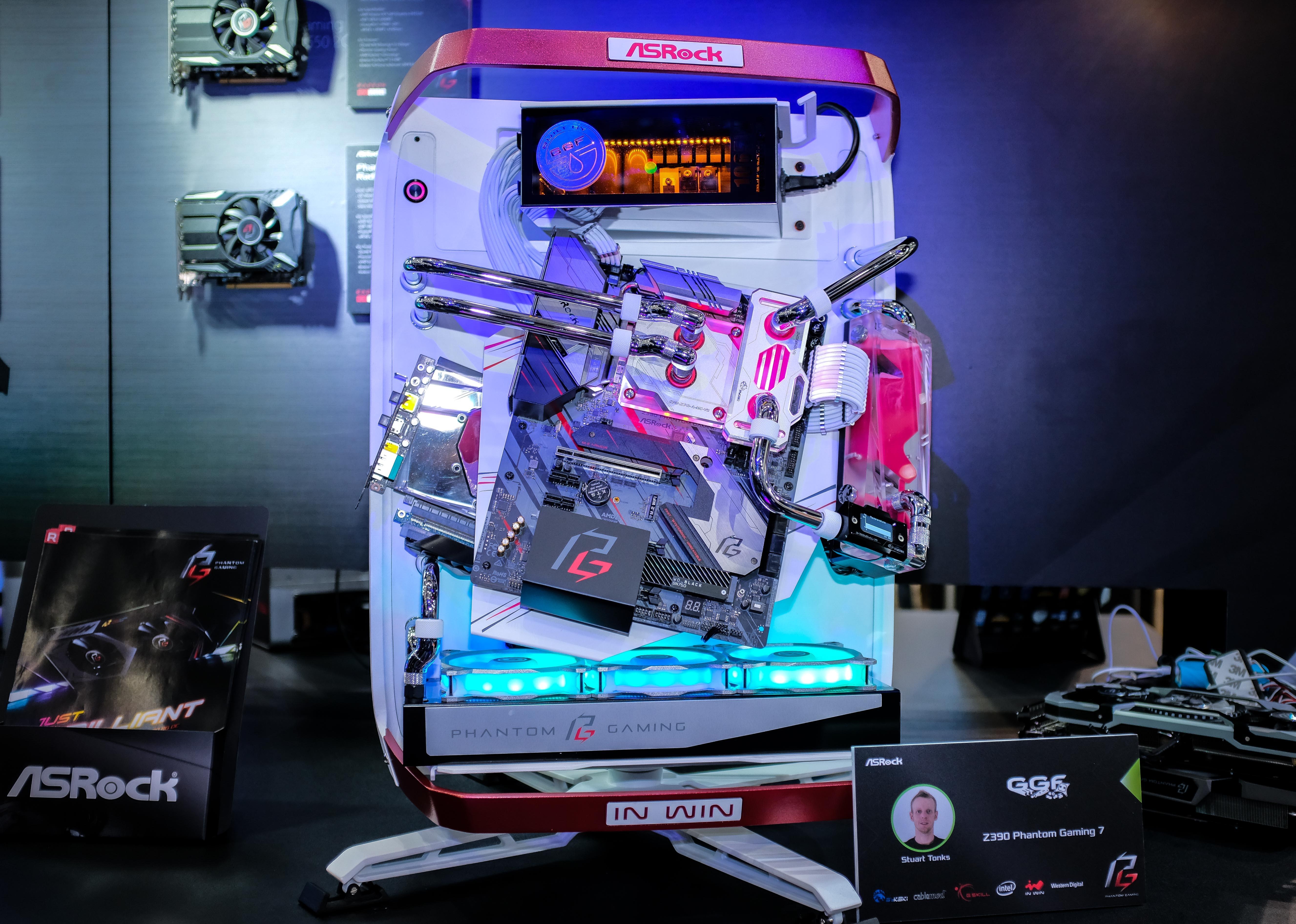 Nhung dan PC doc la tran ngap trien lam Computex 2019 hinh anh