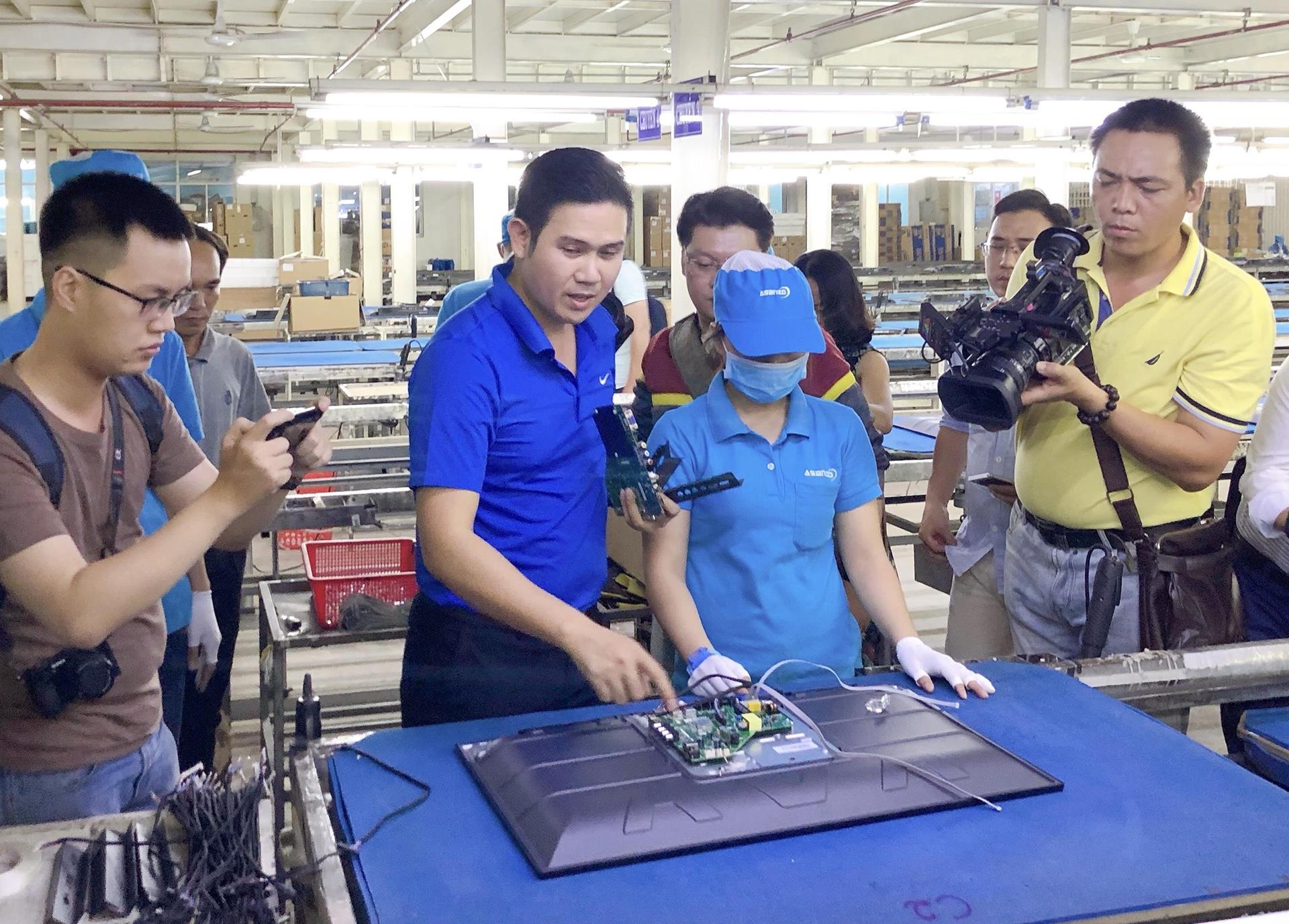 TV thuong hieu Viet anh 1