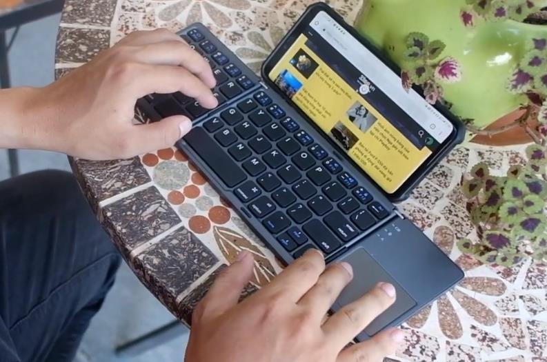 Toi mua ban phim gap cho smartphone va day la cam nhan hinh anh