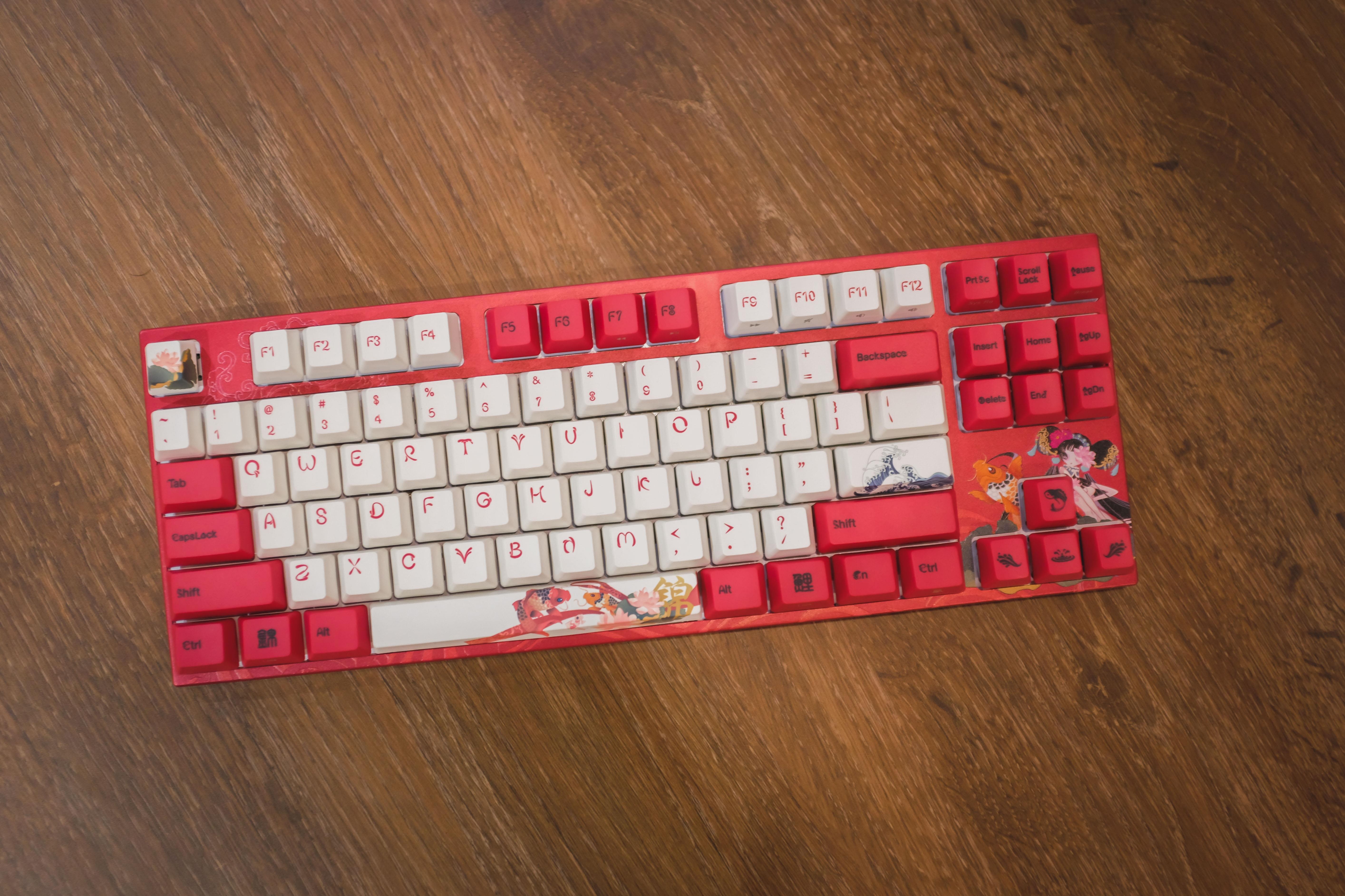 ban phim co varmilo koi anh 4