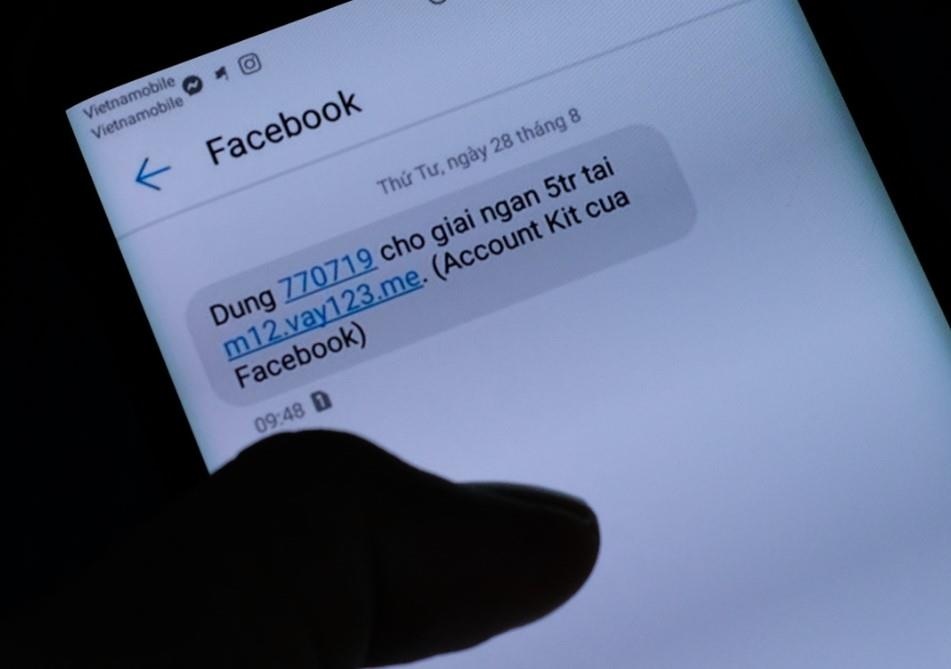 Nguoi dung VN bi nhan nhieu tin nhan la tu Facebook hinh anh