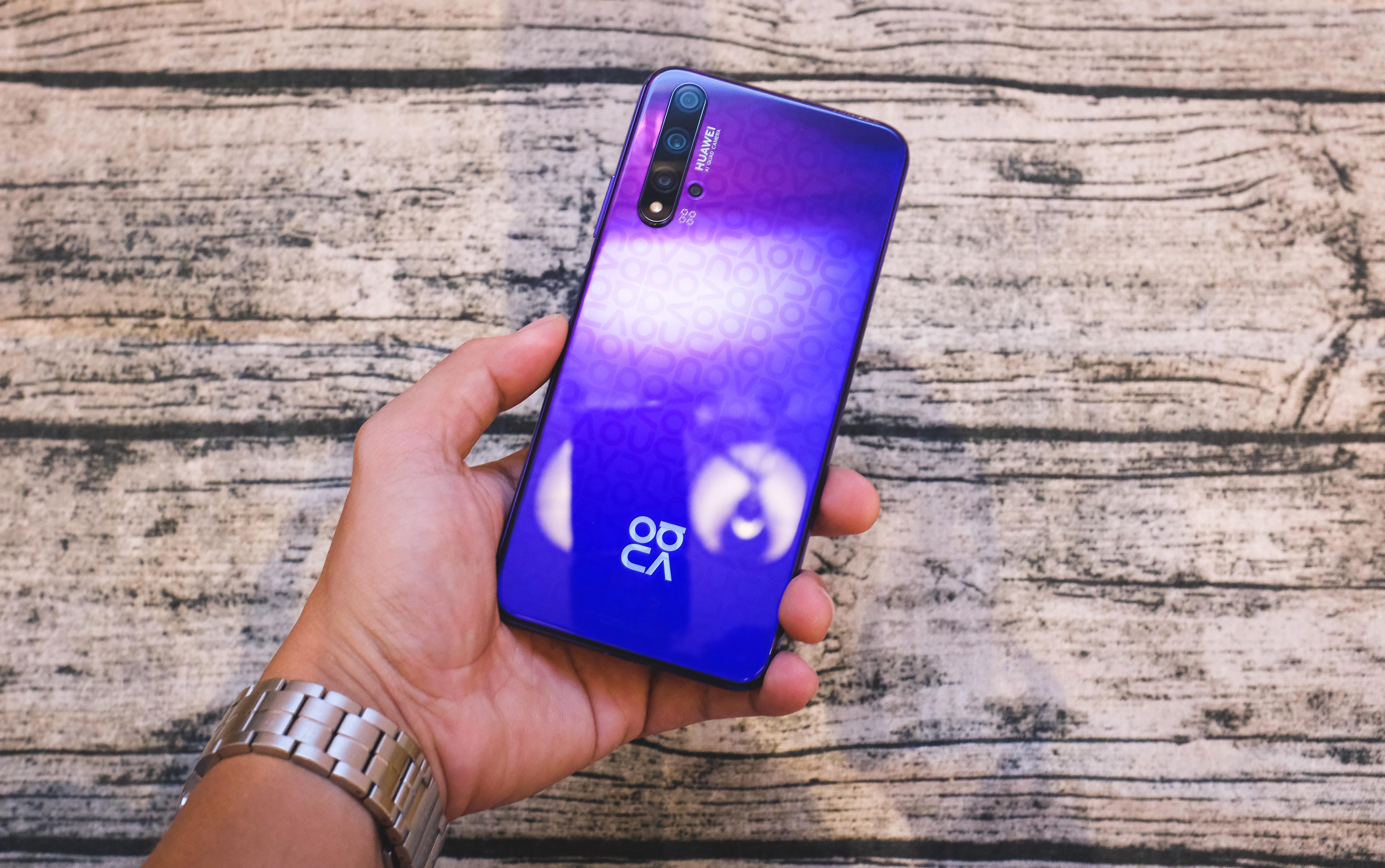 Trai nghiem nhanh Huawei Nova 5T gia 9 trieu tai Viet Nam hinh anh