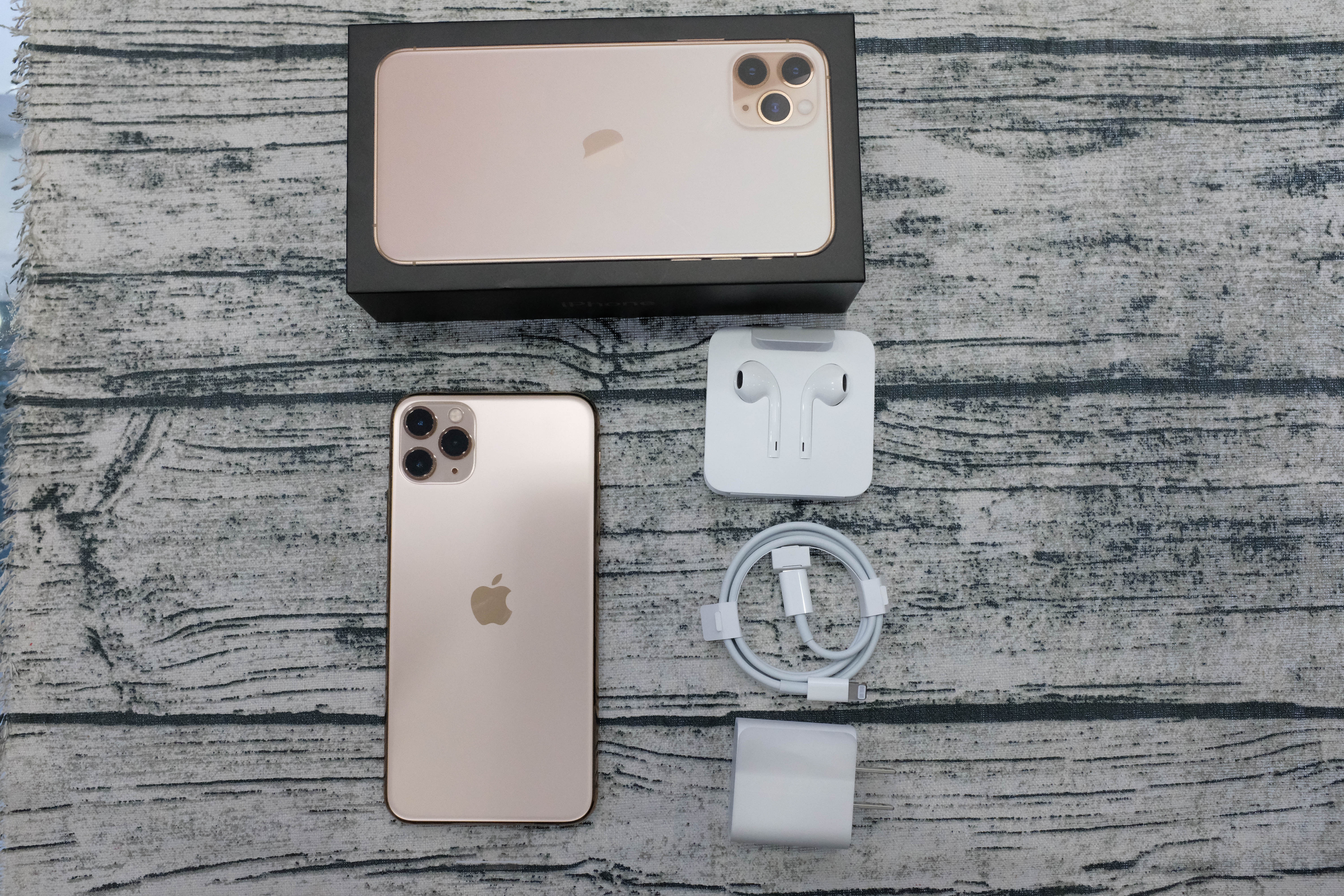 iphone 11 pro max ve viet nam anh 9