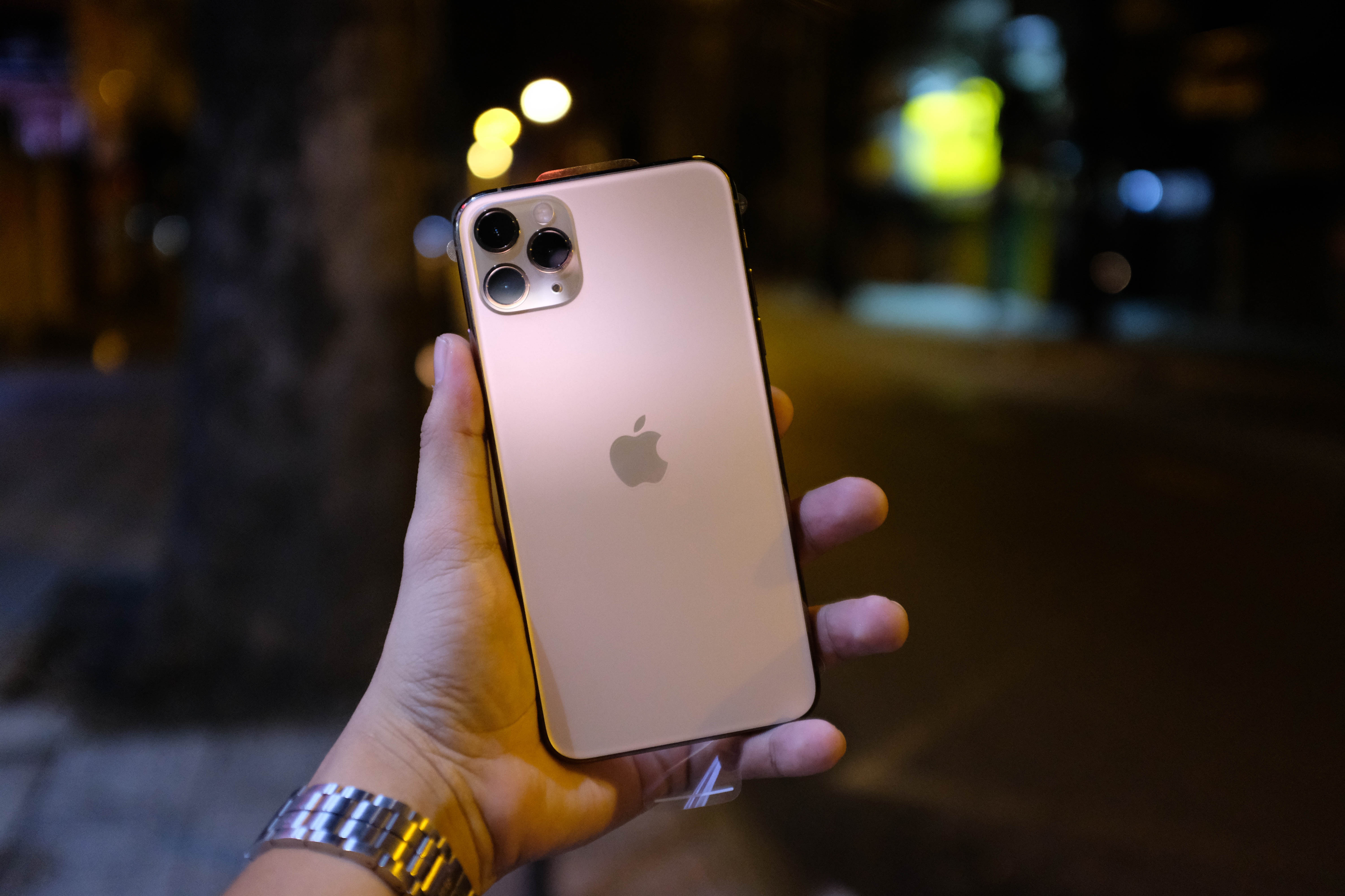 iphone 11 pro max ve viet nam anh 3