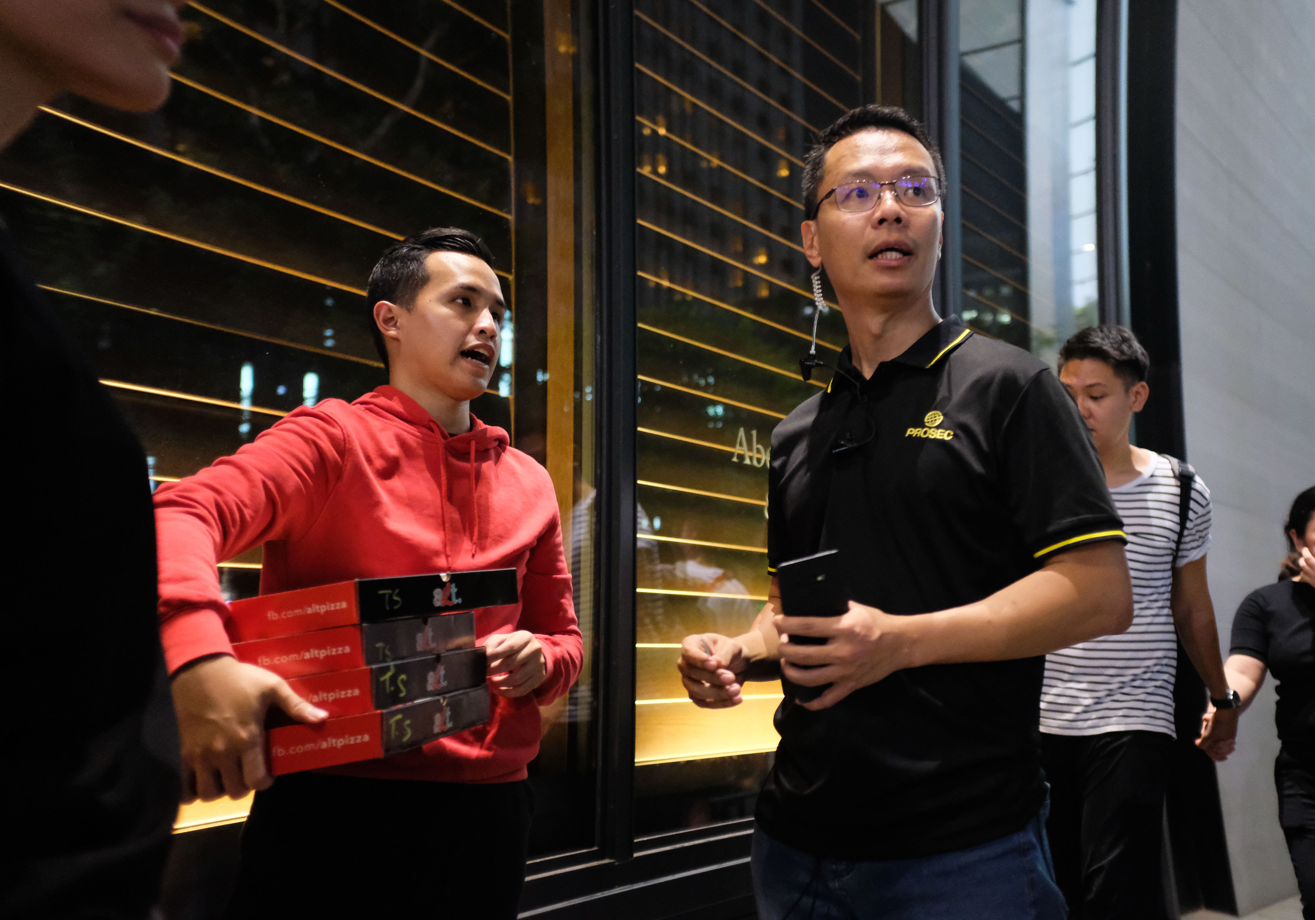 phat pizza tai apple store anh 4