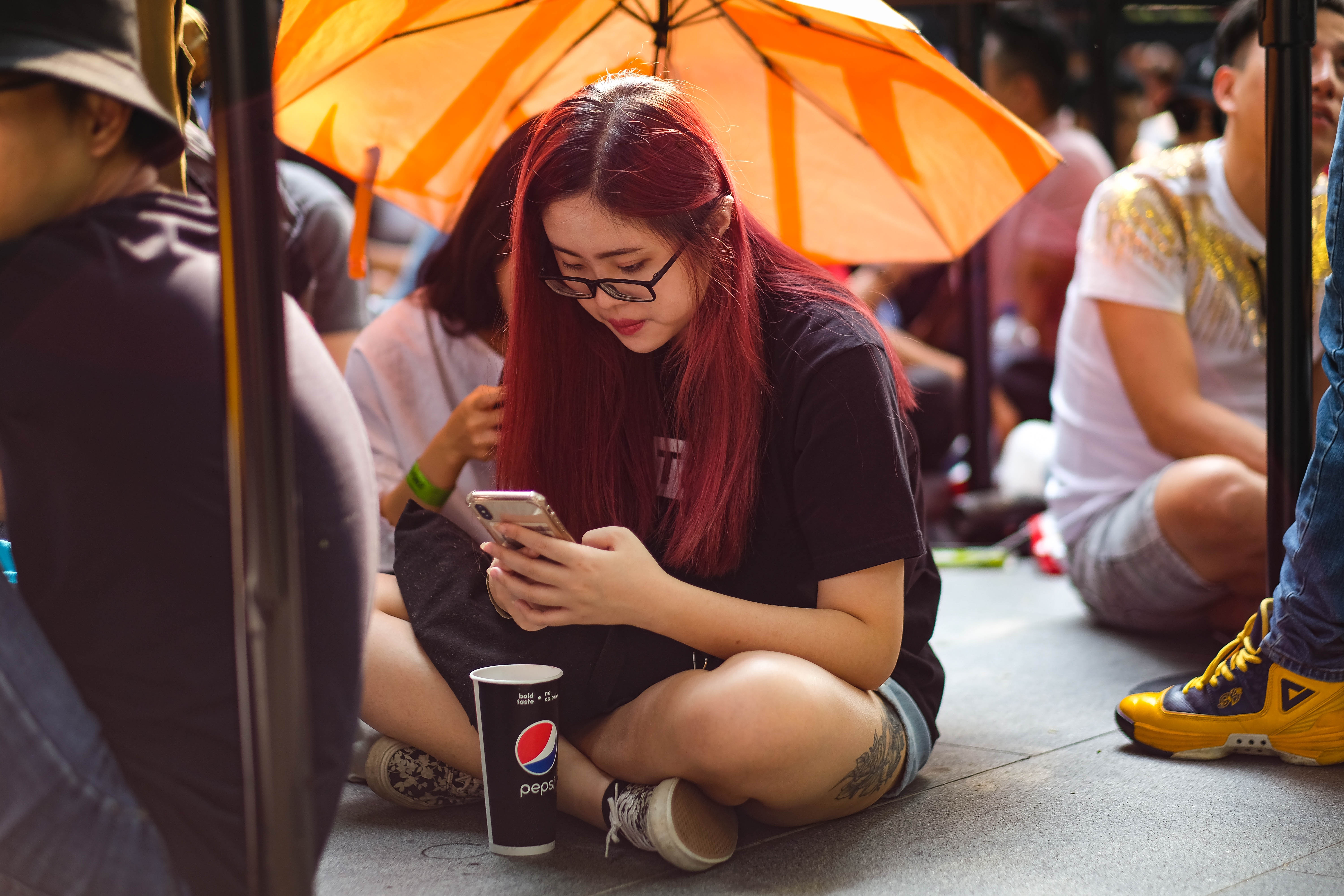 xep hang mua iphone anh 3