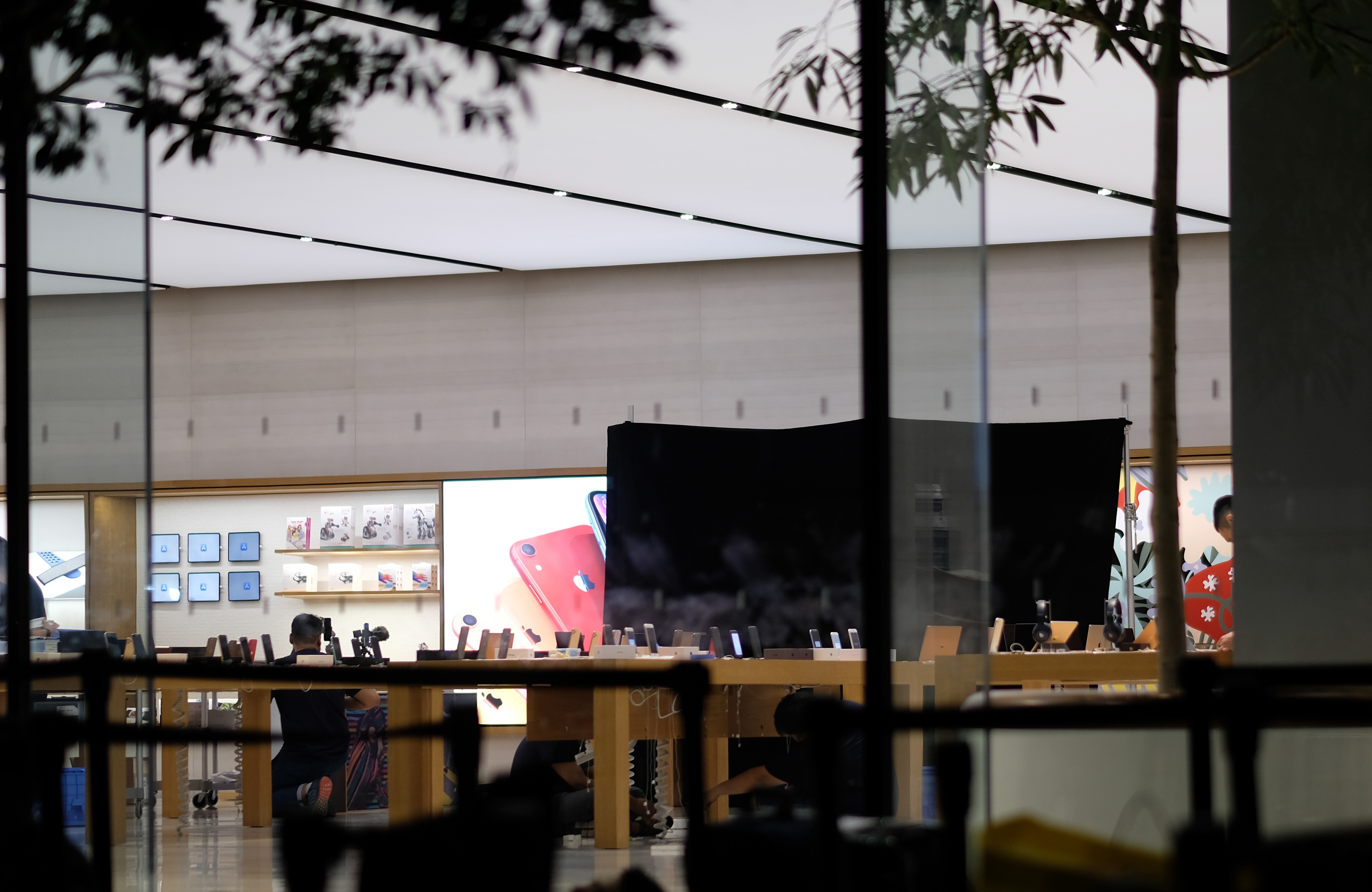 xep hang mua iphone anh 9