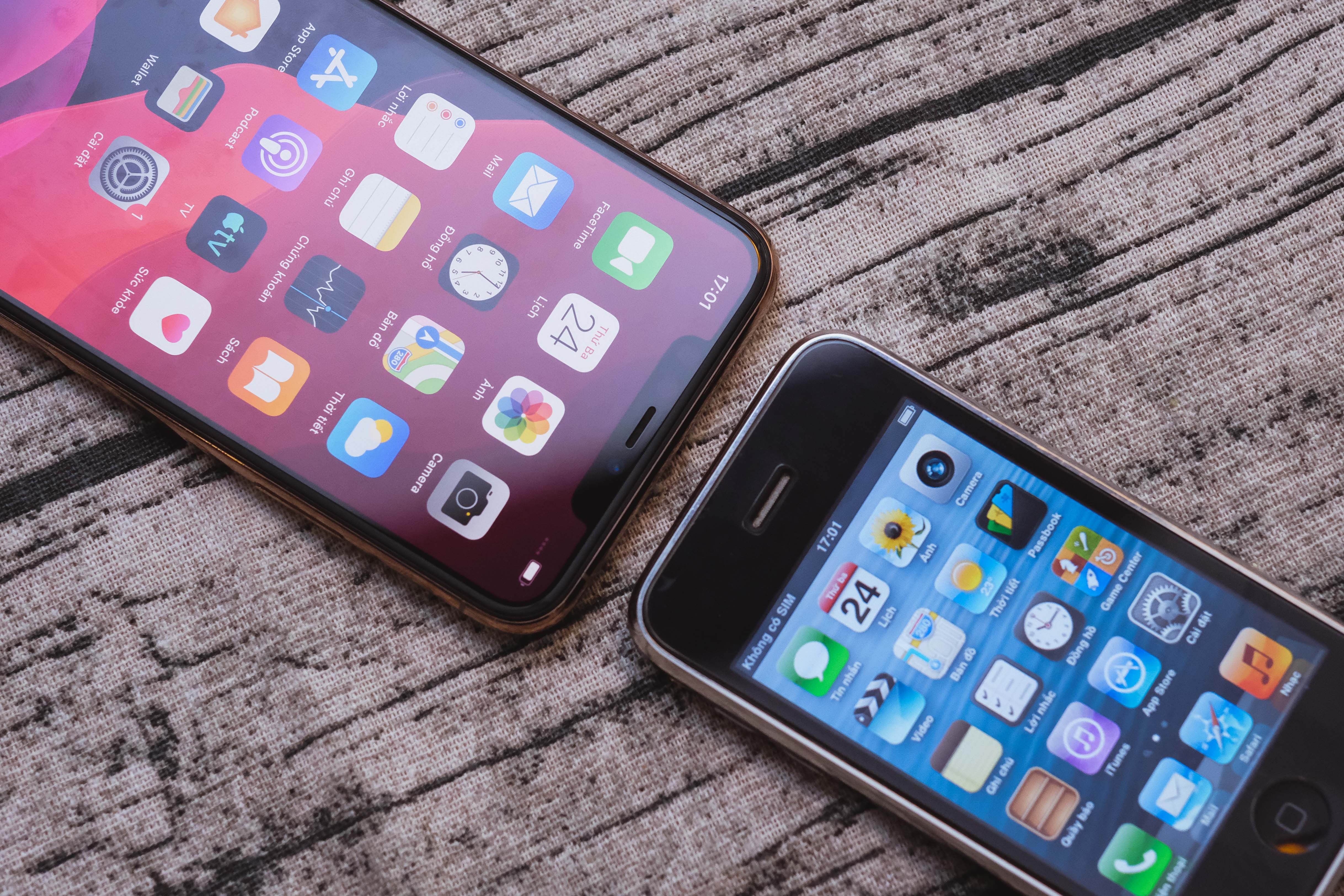 iPhone 3gs vs iPhone 11 pro max anh 5