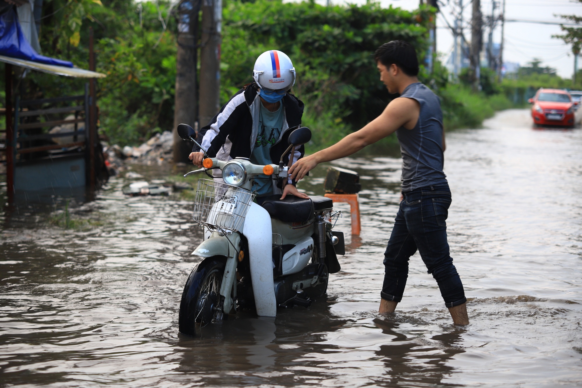 trieu cuong gay ngap duong Tran Nao quan 2 anh 10