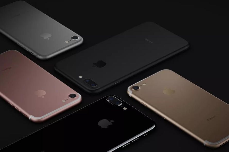 iphone quoc dan anh 1