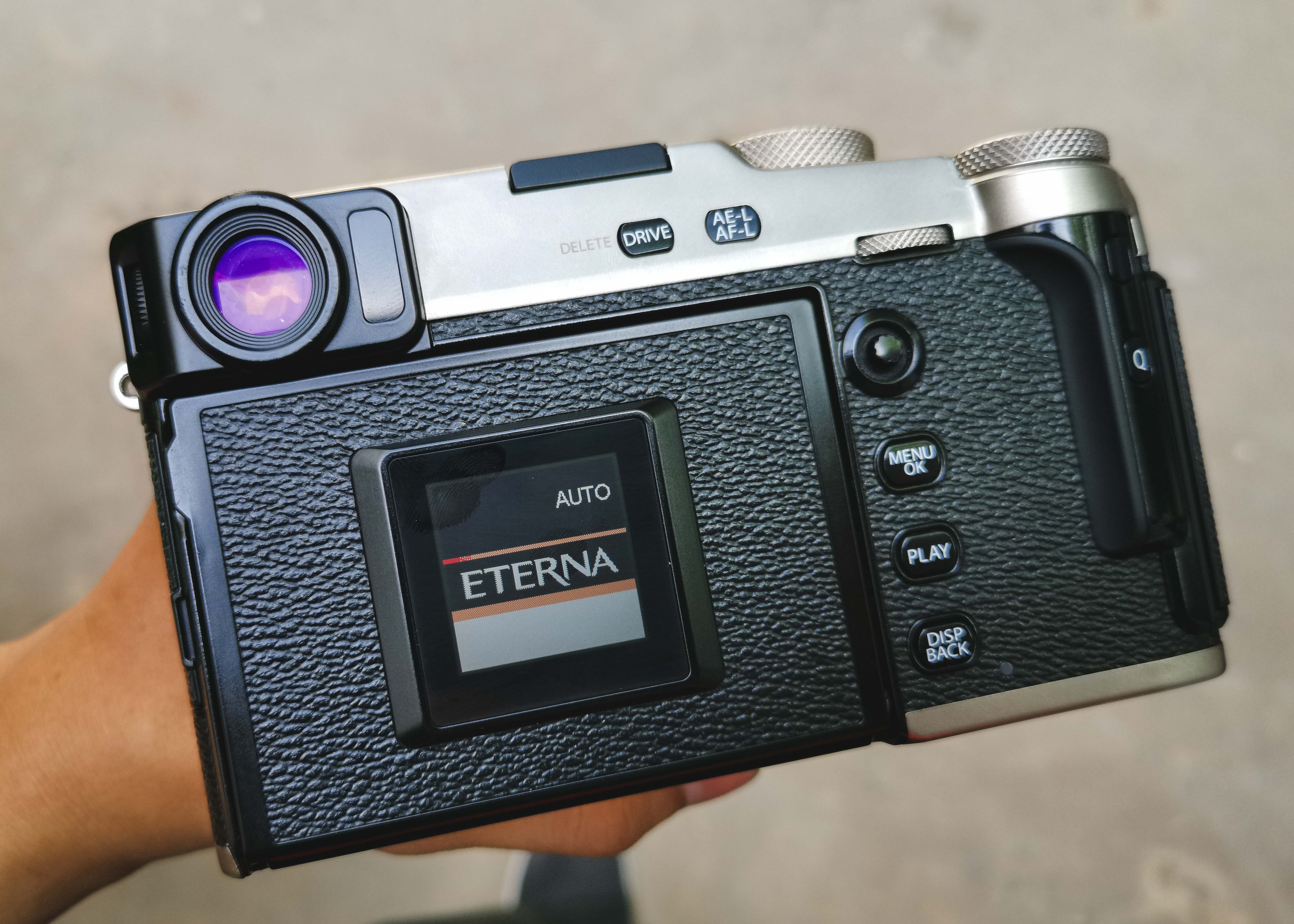 Danh gia Fujifilm X-Pro3 - chi fan cung moi mua hinh anh