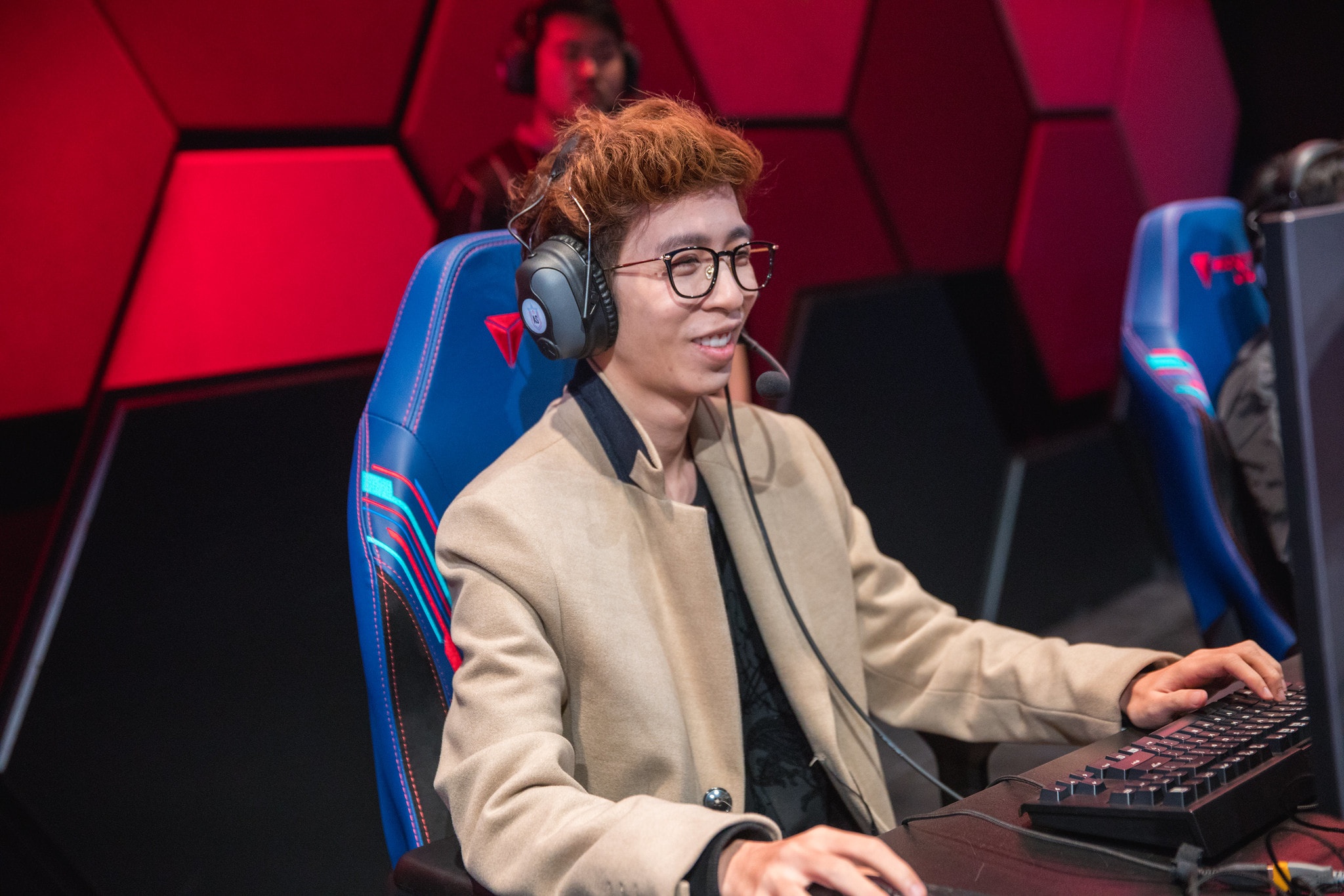 All-Star 2019 - Viruss dung hang 8, Levi thua de nhat xa thu TQ hinh anh