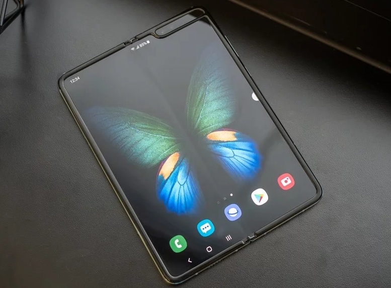 Samsung phu nhan da ban 1 trieu chiec Galaxy Fold hinh anh