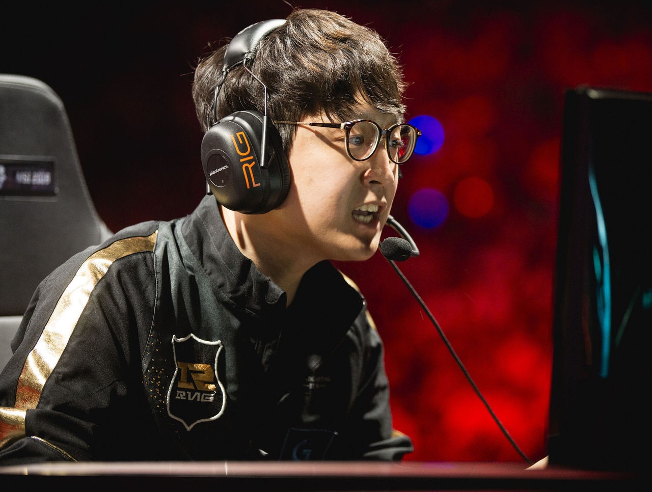 Mata lam huan luyen vien anh 1