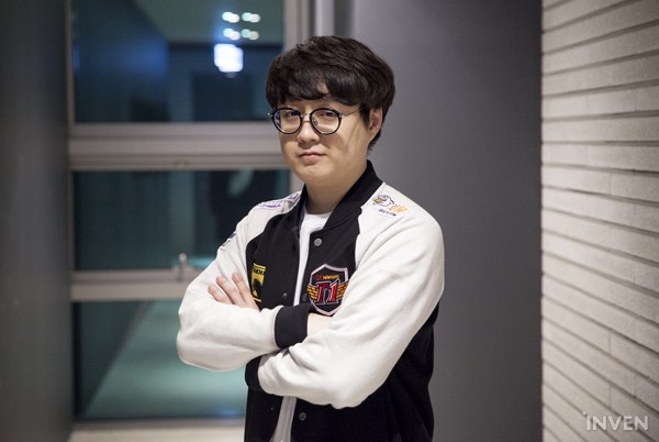 Ngoi sao LMHT Mata theo duoi su nghiep huan luyen hinh anh