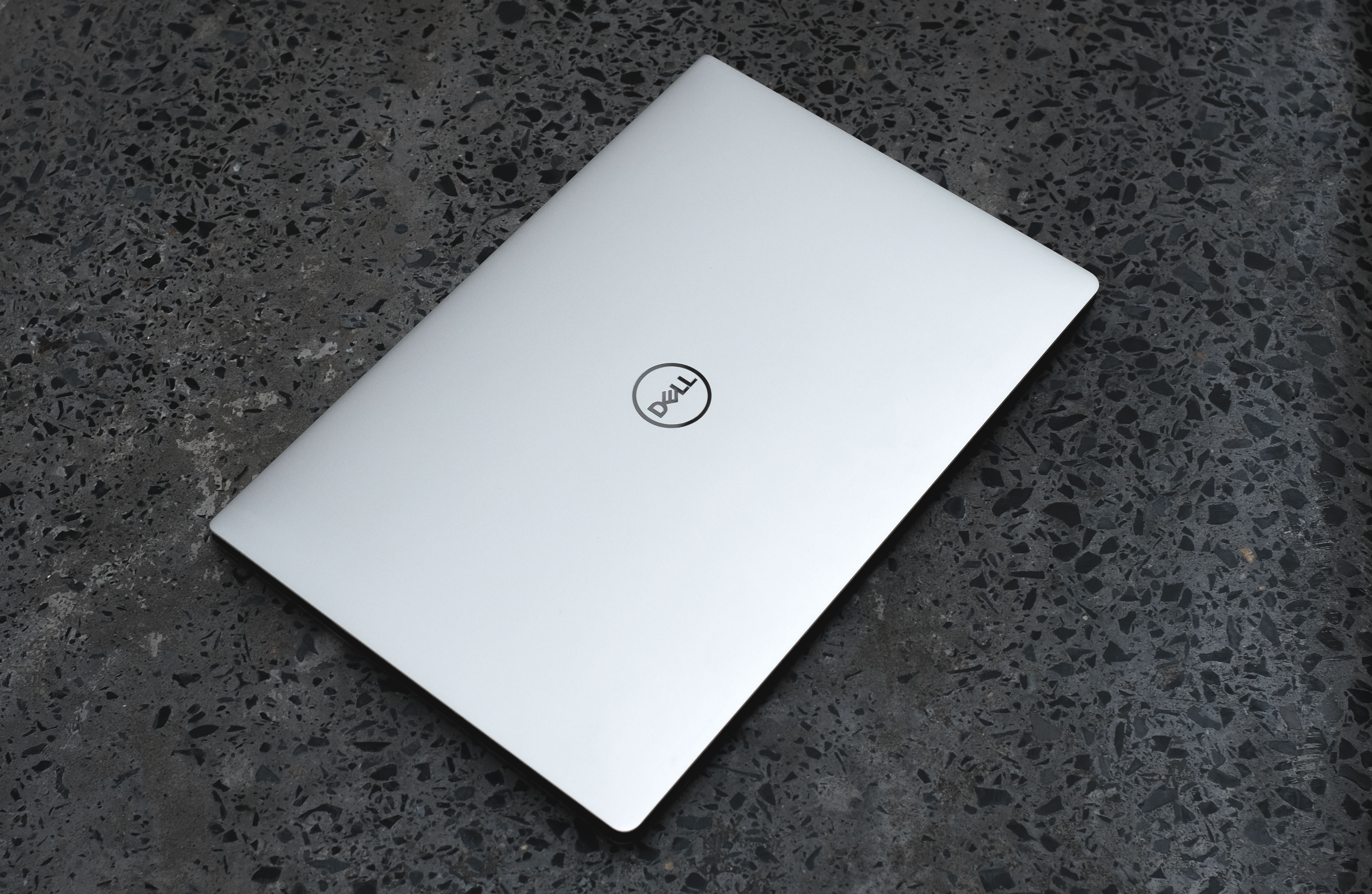 dell xps 13 2019 anh 1