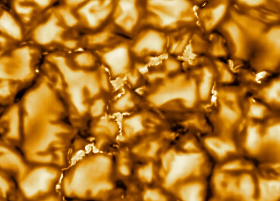 Buc anh sac net nhat ve Mat Troi duoc chup hinh anh