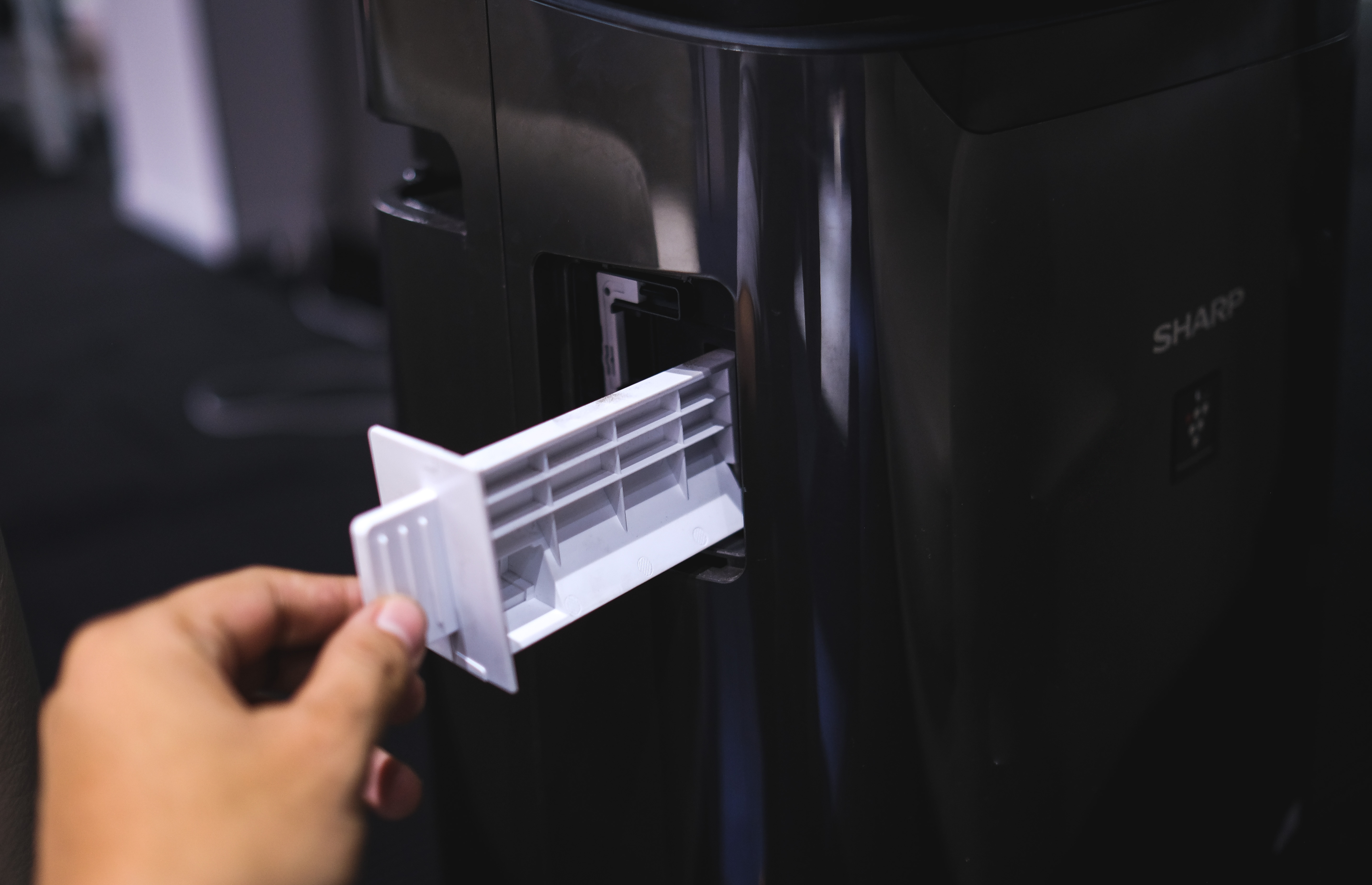 may loc khong khi corona anh 2