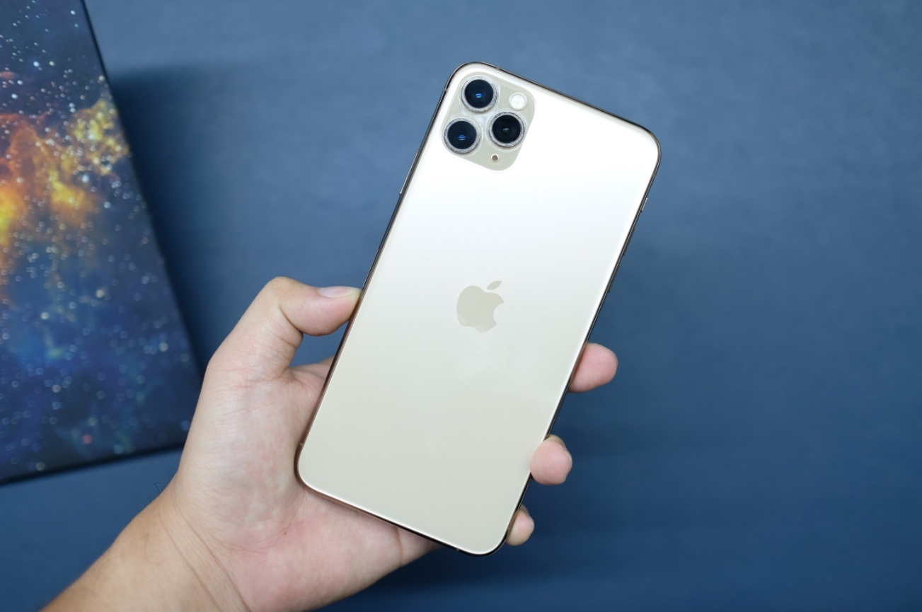 gia iphone xach tay anh 1