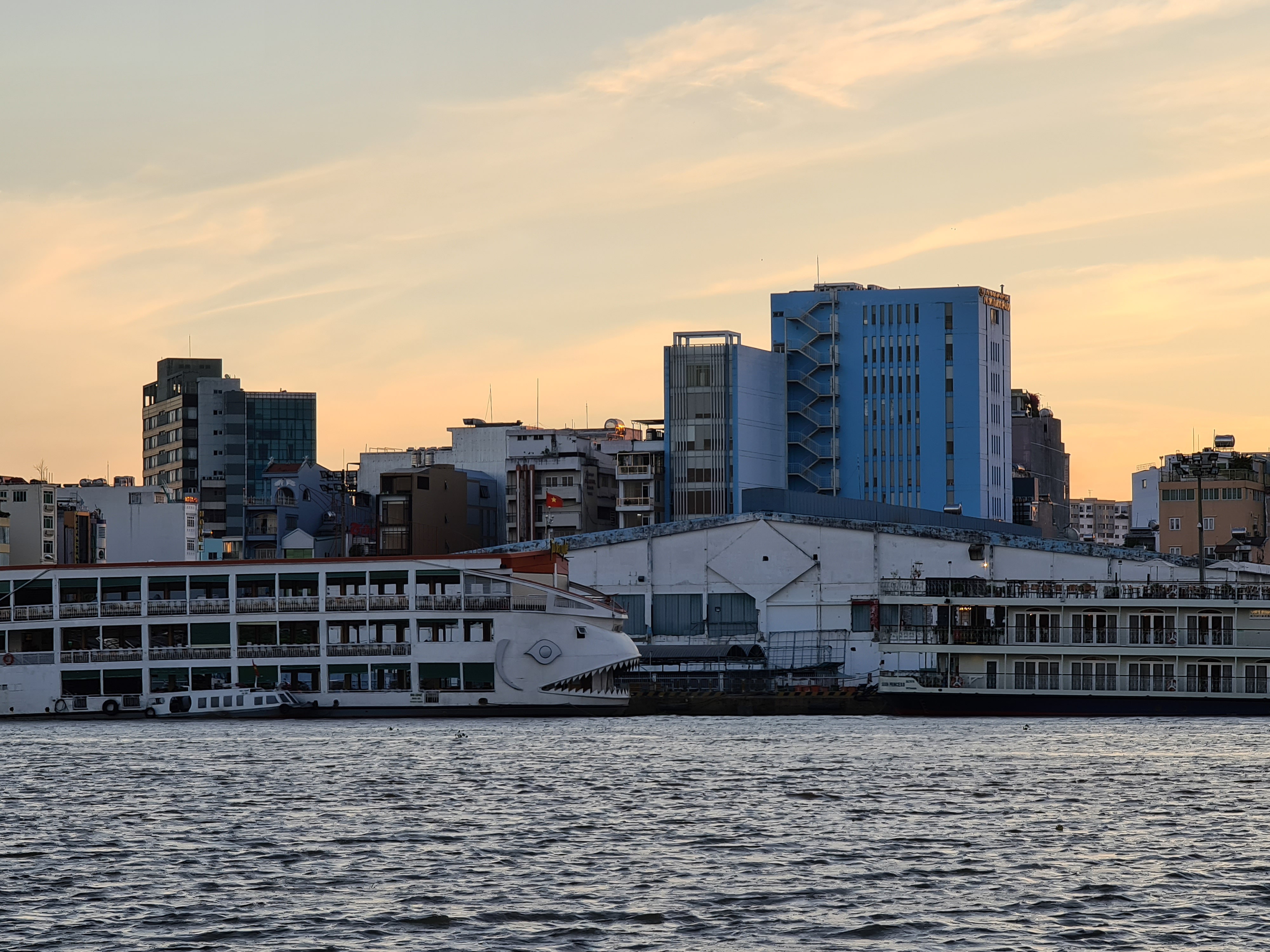 Galaxy S20 Ultra anh 4