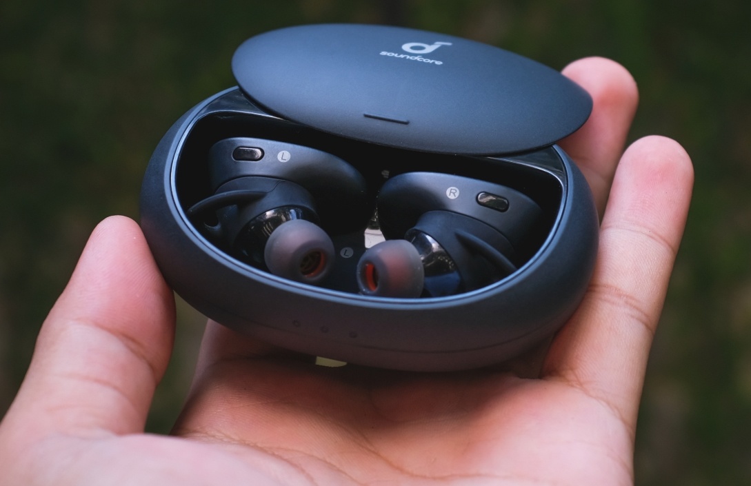 Liberty 2 Pro - tai nghe True Wireless gia 3,5 trieu dong tu Anker hinh anh