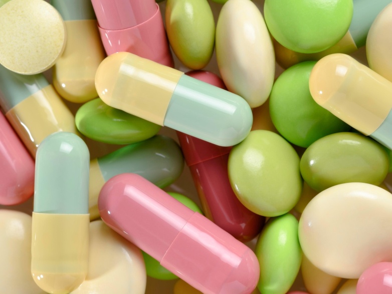 Dien vien phim Marvel bi bat vi ban thuoc chua Covid-19 gia hinh anh