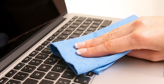 Cach ve sinh laptop dung hinh anh