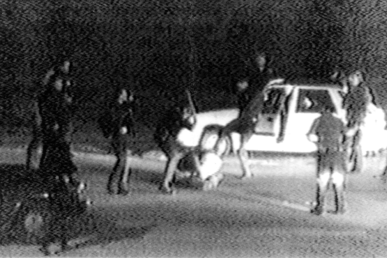 smartphone chong bao luc anh 4