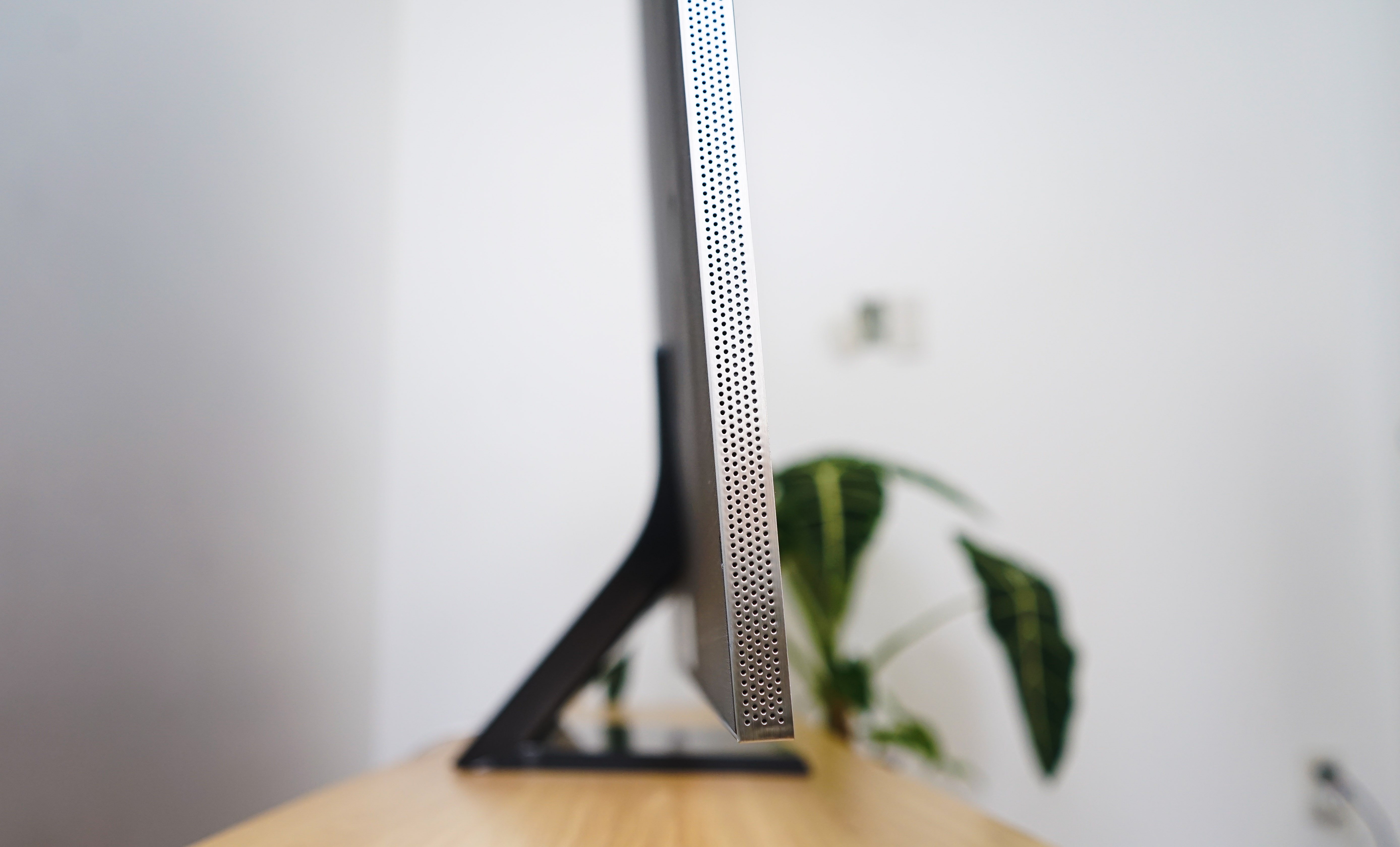 TV QLED Q950TS anh 3