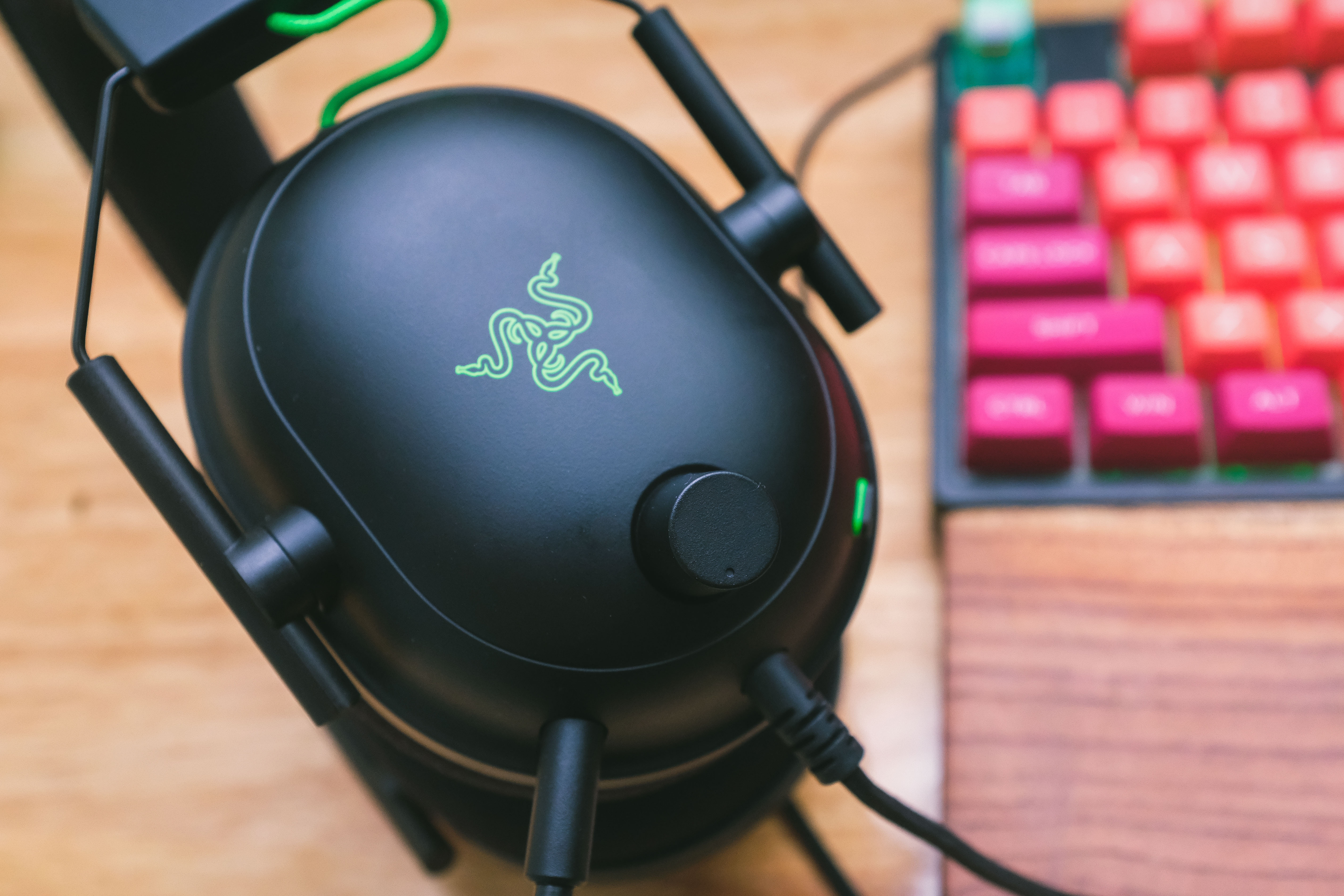 Danh gia Razer BlackShark V2 - cho gaming nhung da dung, gia 3 trieu hinh anh