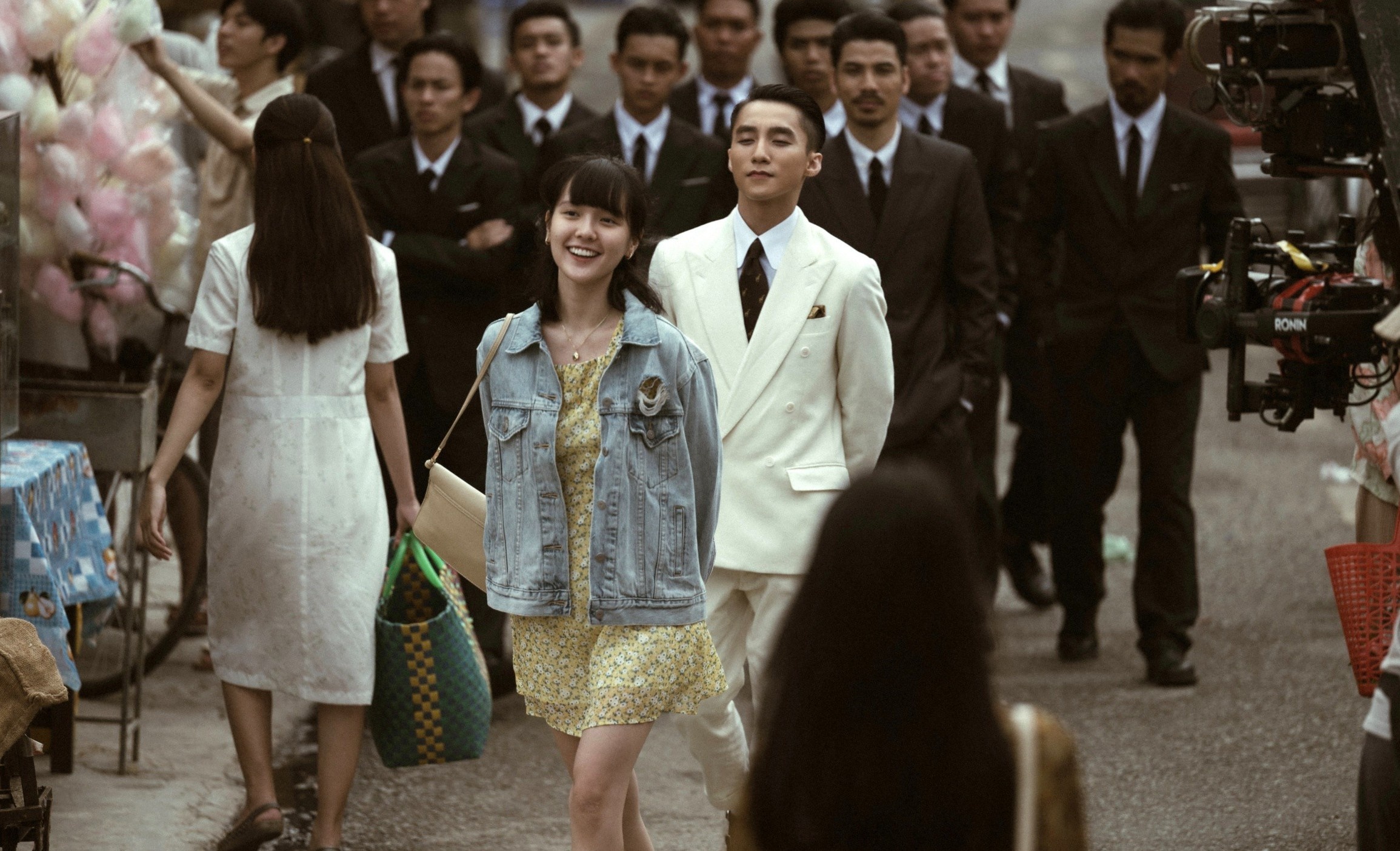 chung ta cua hien tai anh 2