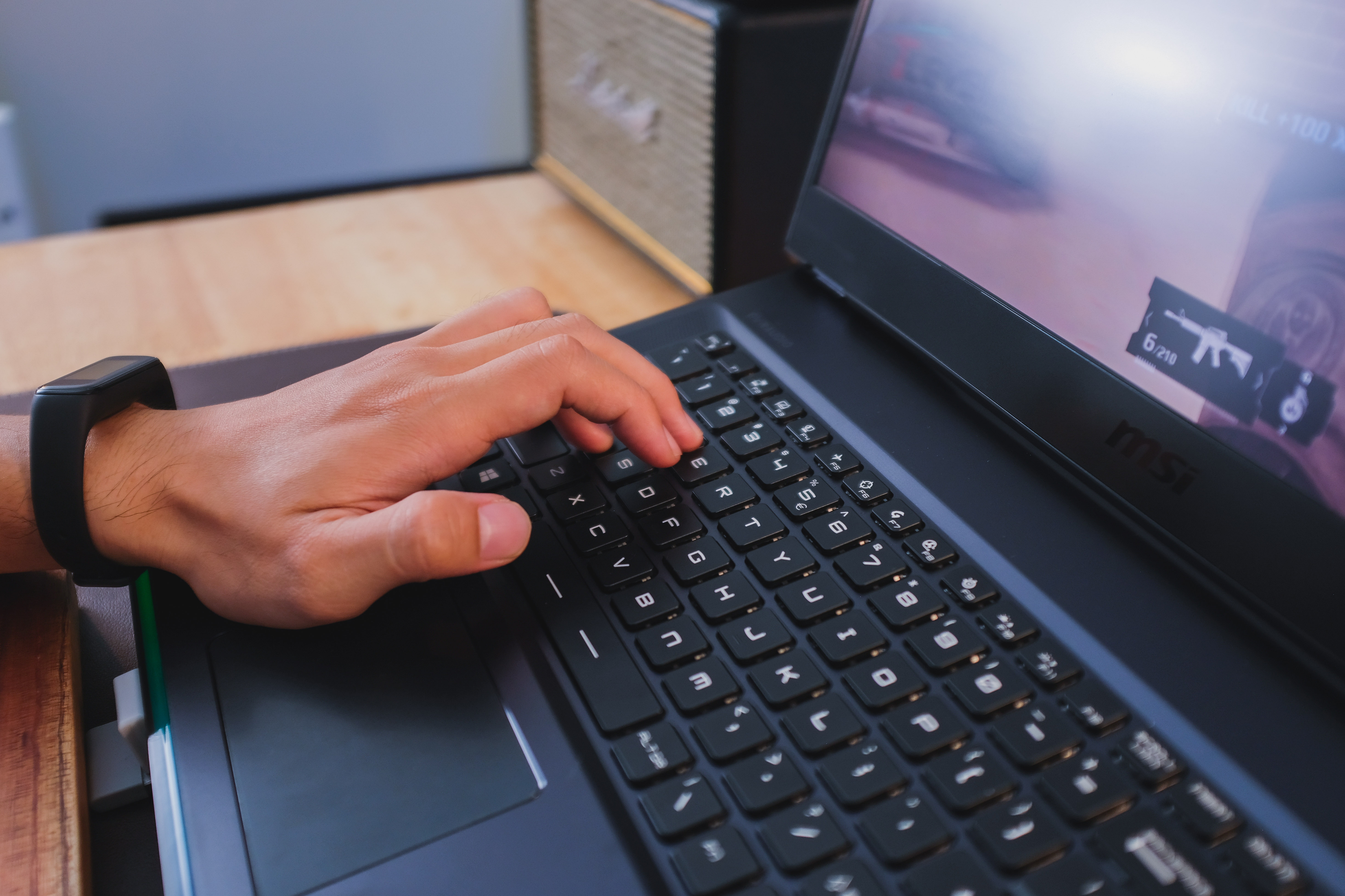 danh gia msi ge76 anh 7