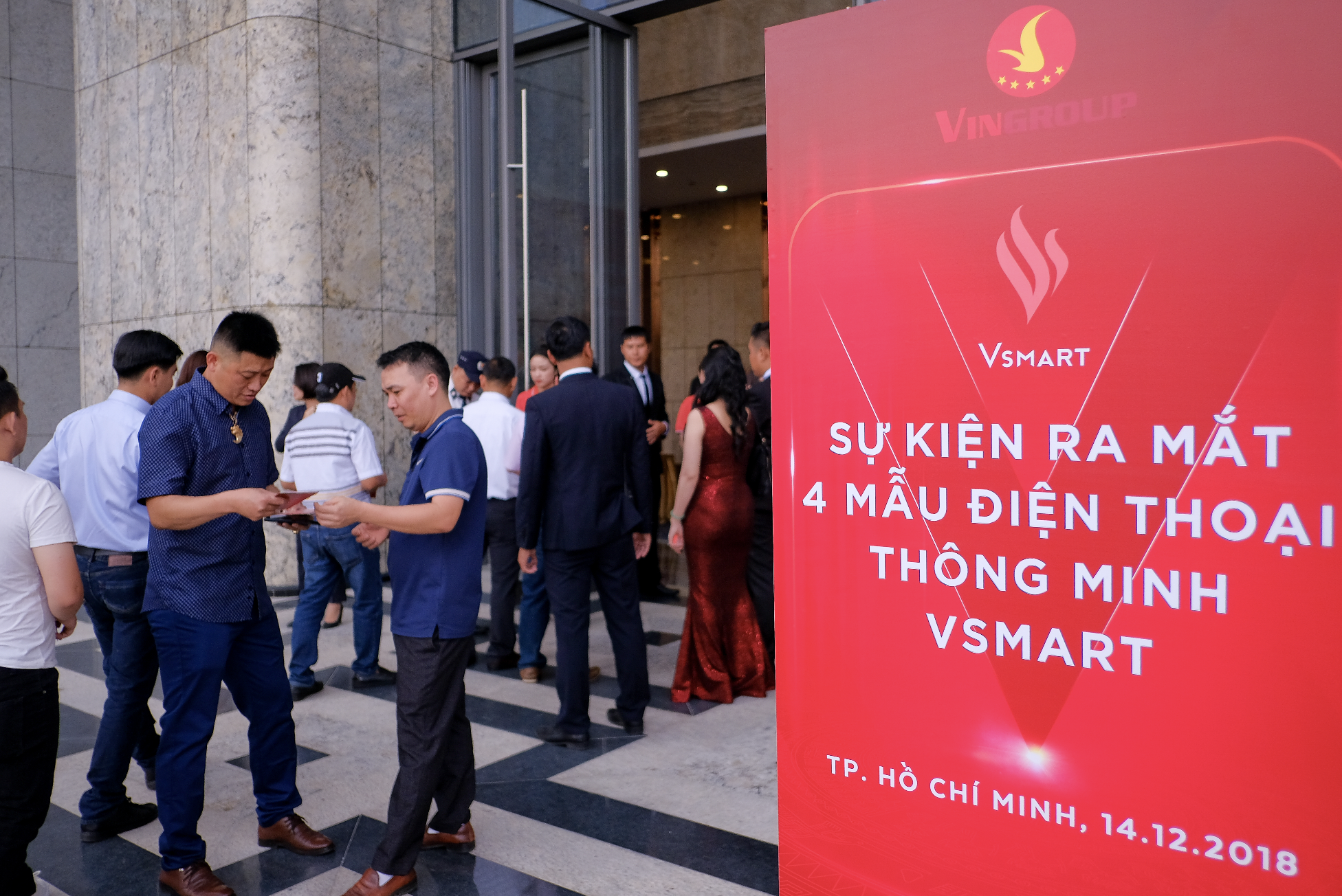 vinsmart ngung smartphone anh 1